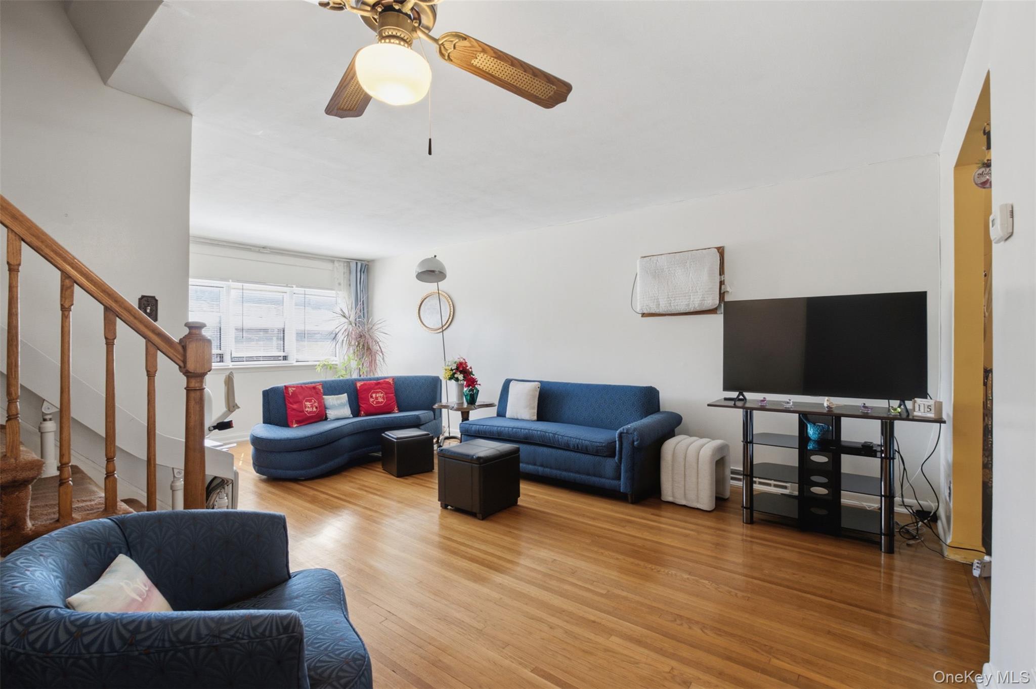445 Olmstead Avenue - Photo 4