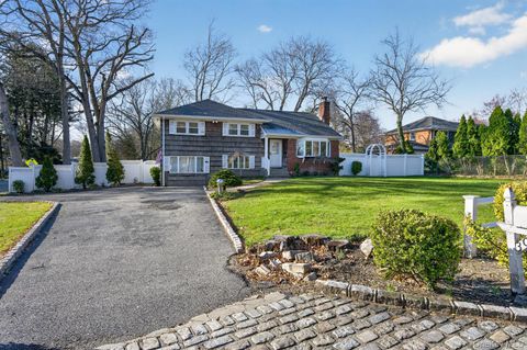 304 Maplewood Road Huntington Station NY 11746