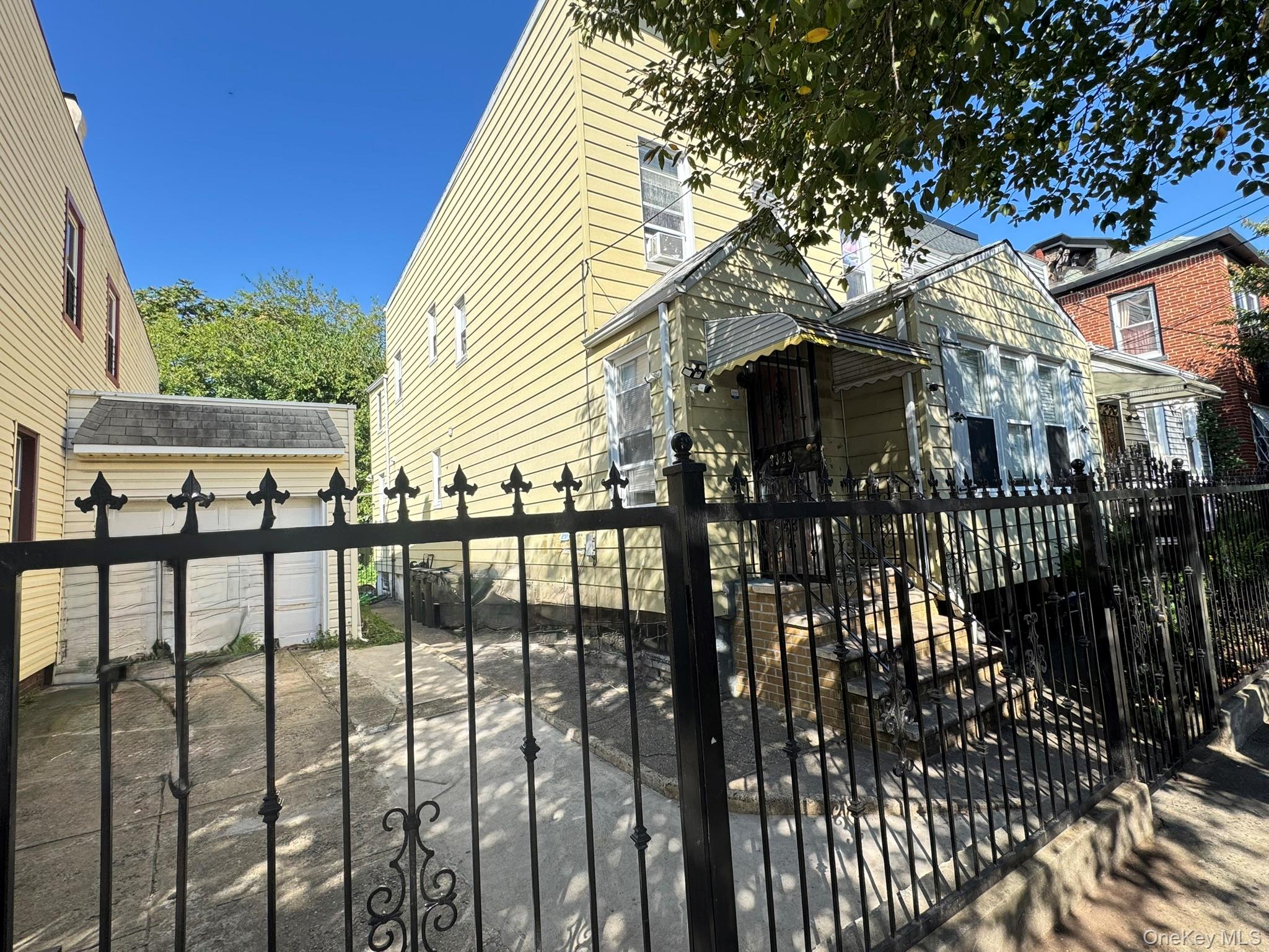 33-28 105th Street