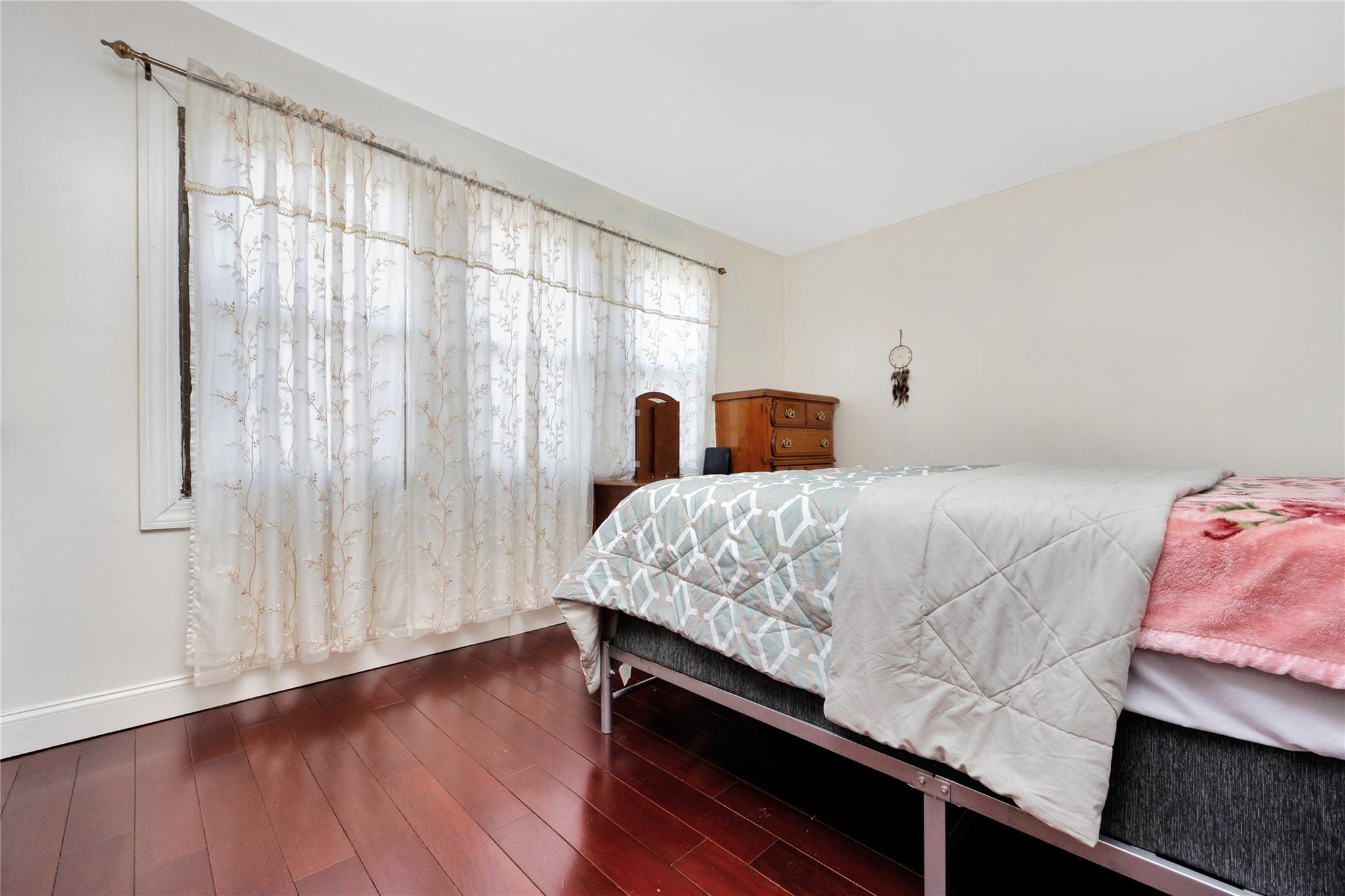 8818 215th Place, Queens Village, New York image 12