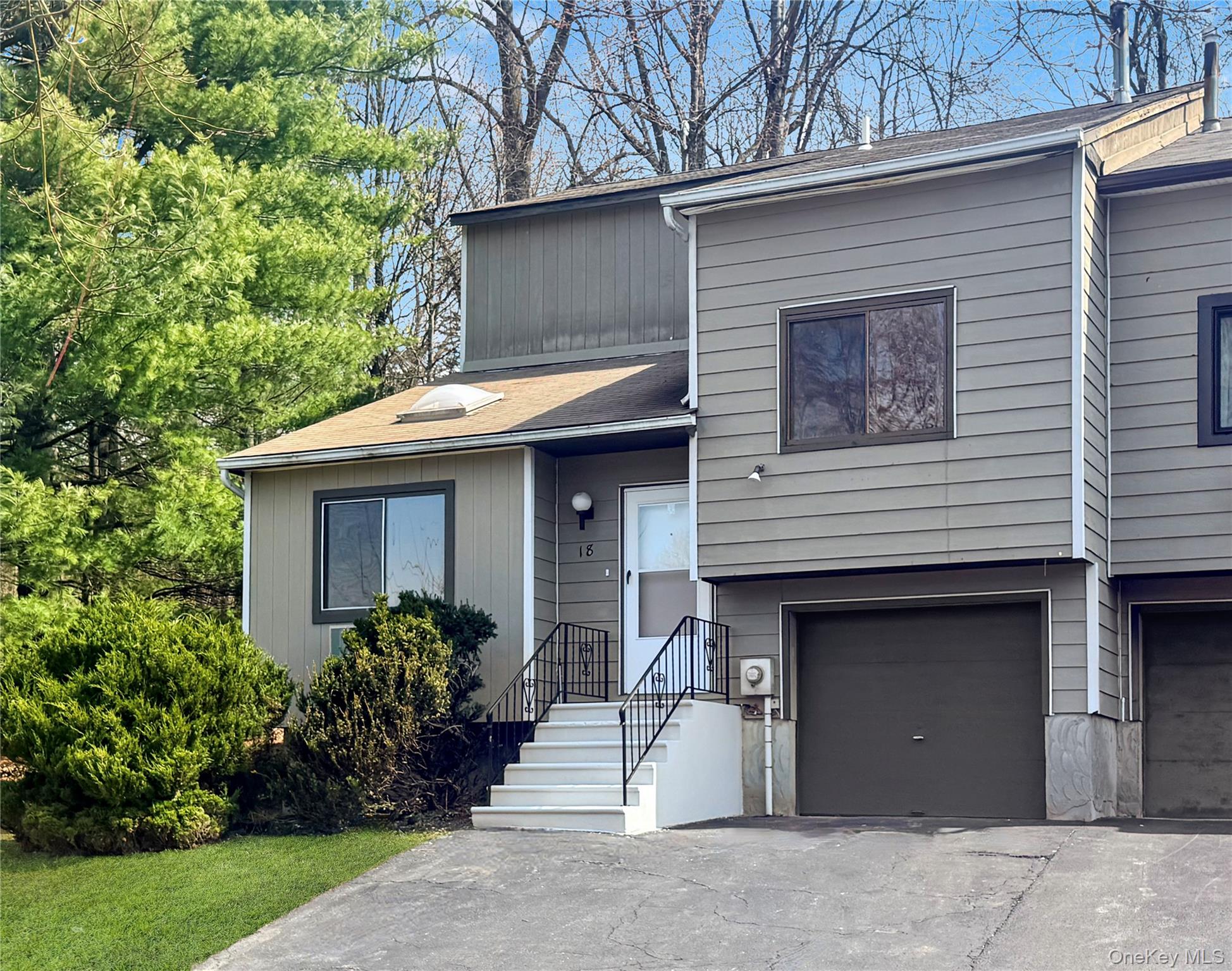 Photo 1 of 22 — 18 Spruce Court, Fishkill, NY 12524