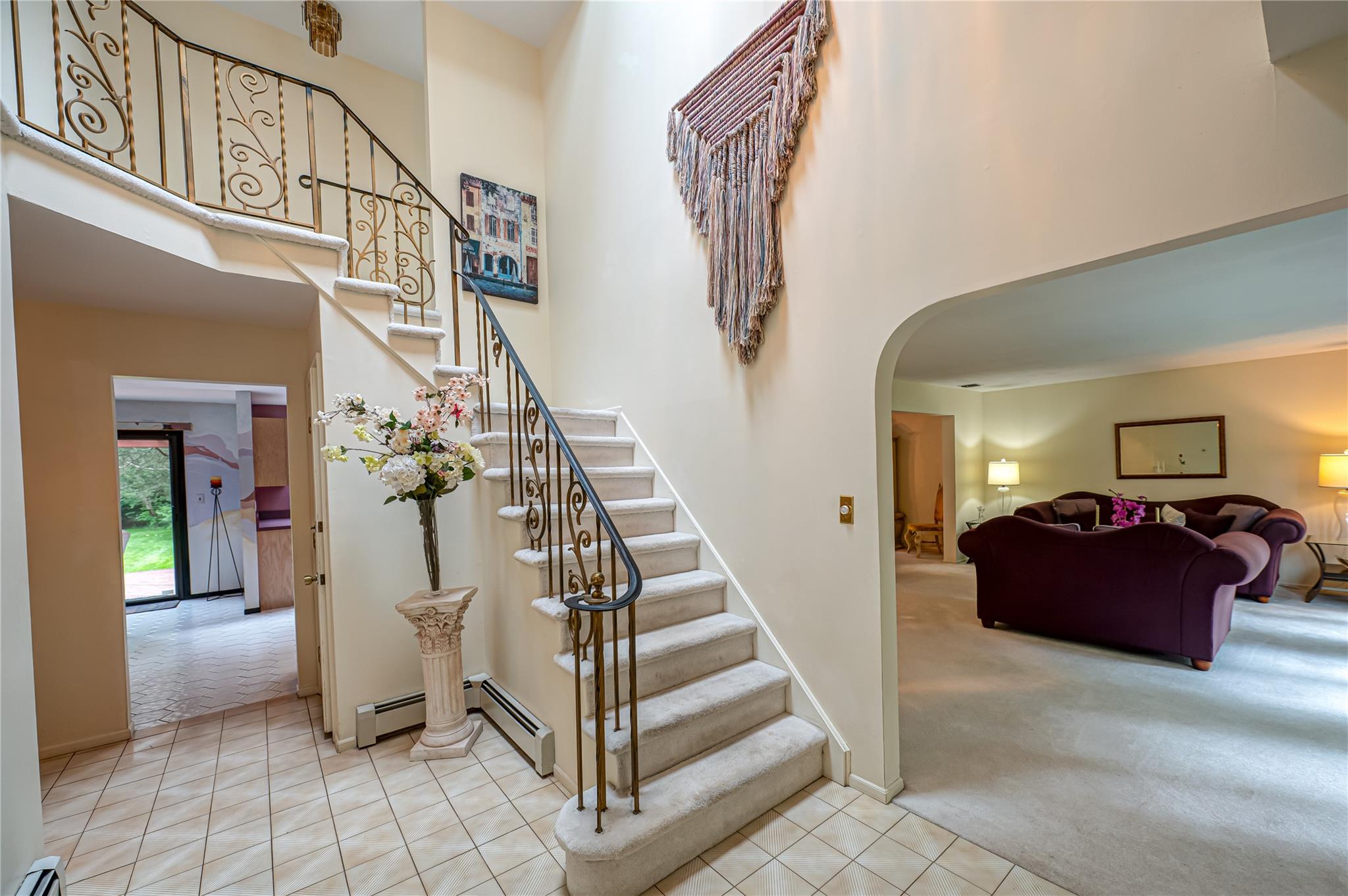 4 Candlelight Court