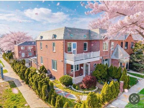 Photo of 100-01 75th Avenue, Forest Hills, NY 11375 (MLS # 985656)