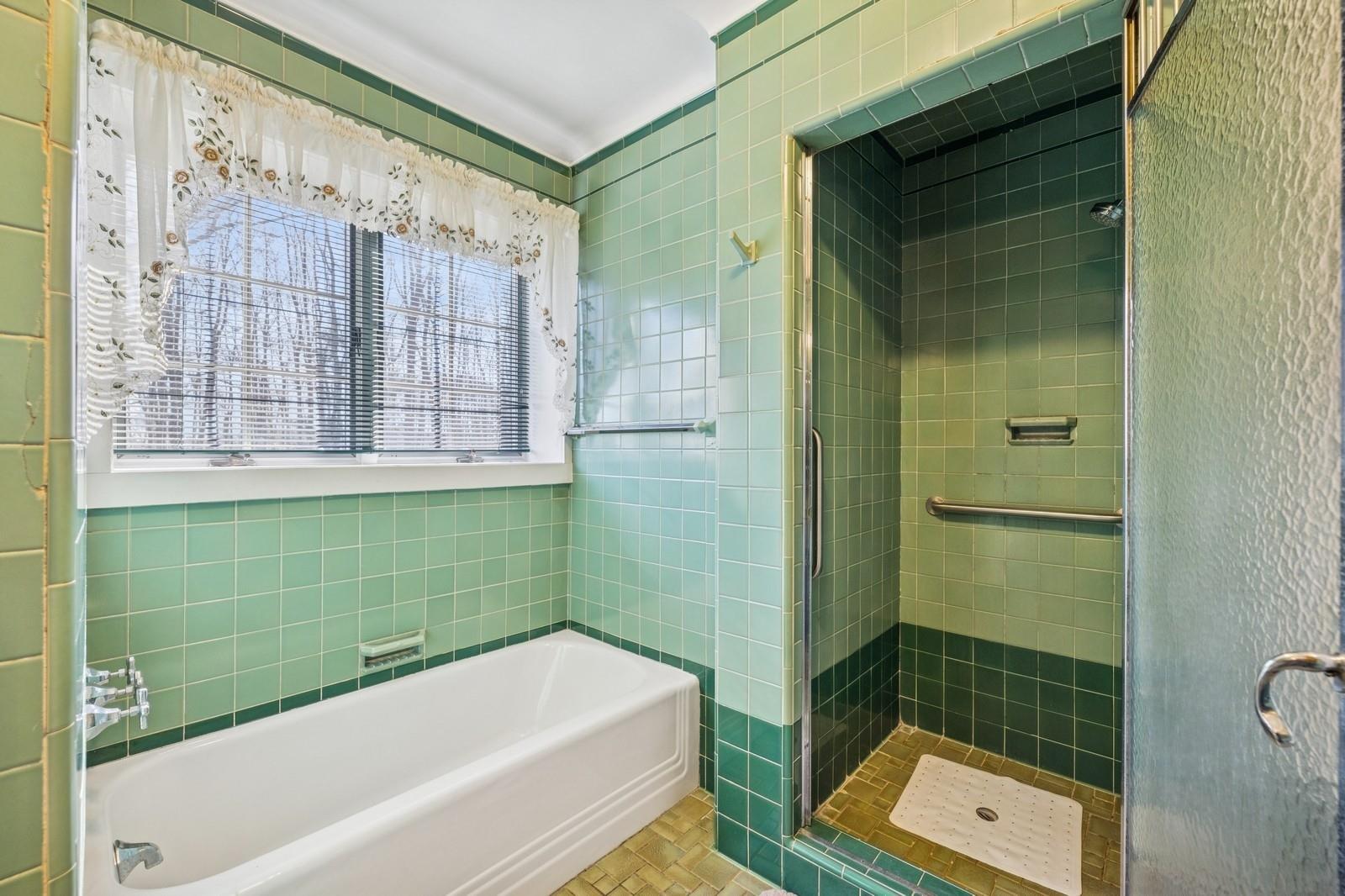 26 Kelly Court, Kings Park, New York image 24