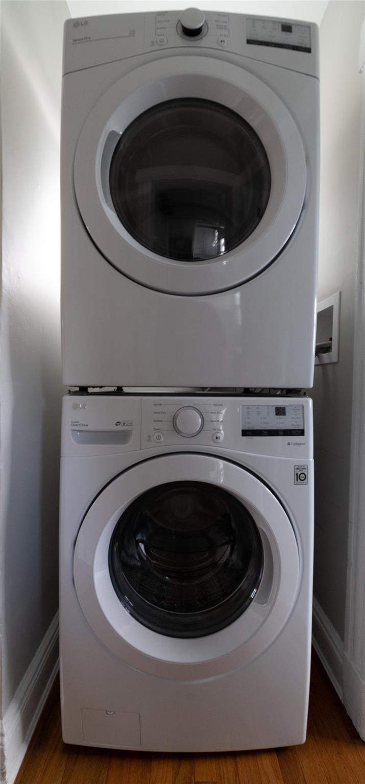 East Rockaway, New York 11518, United States, 2 Bedrooms Bedrooms, ,2 BathroomsBathrooms,Residential,Active,184099