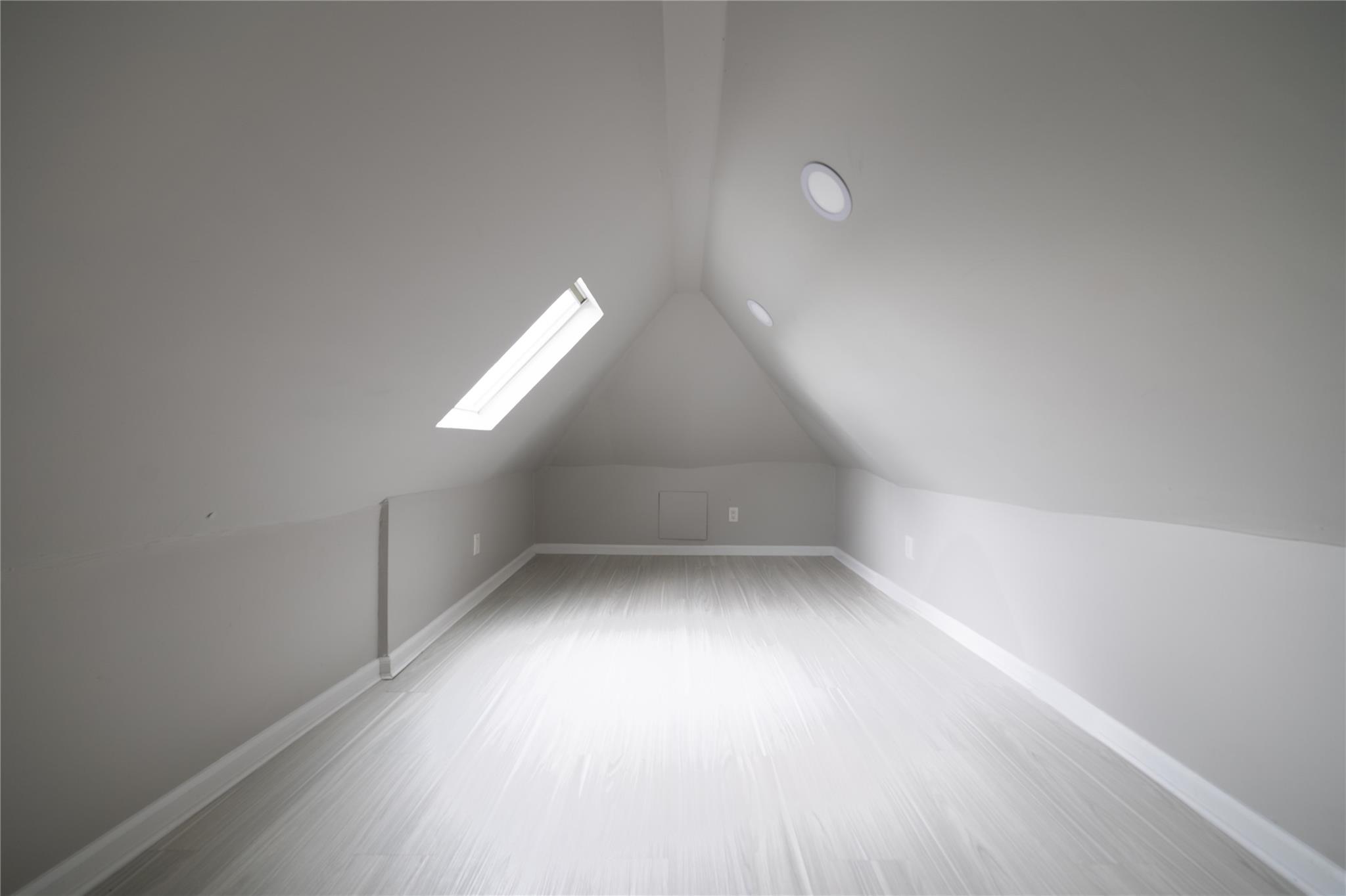 East Rockaway, New York 11518, United States, 2 Bedrooms Bedrooms, ,2 BathroomsBathrooms,Residential,Active,184099