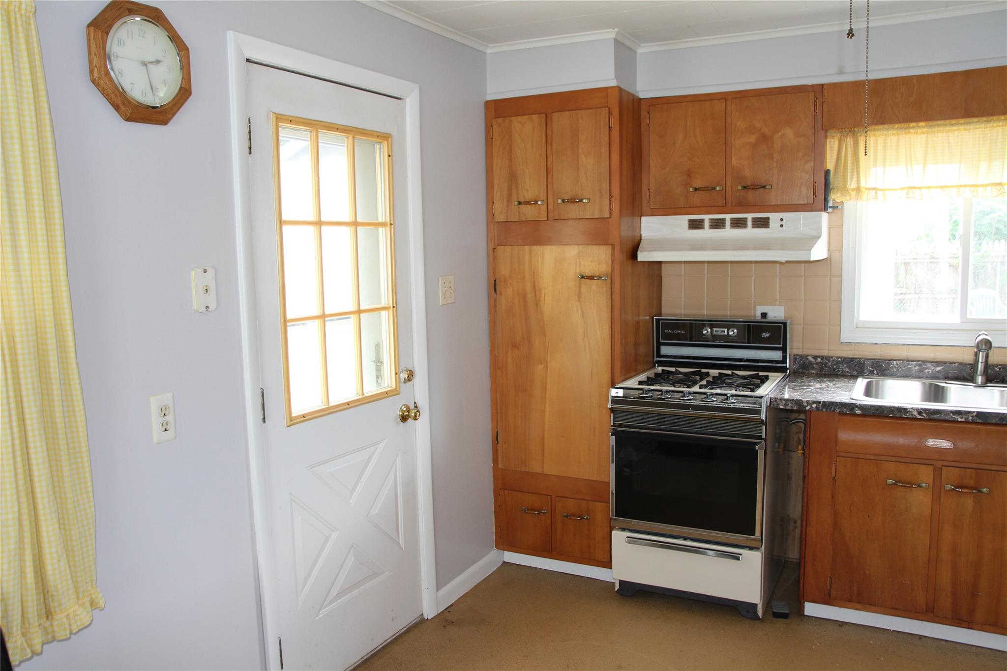 73 Barcelow Street, Port Jervis, New York image 6