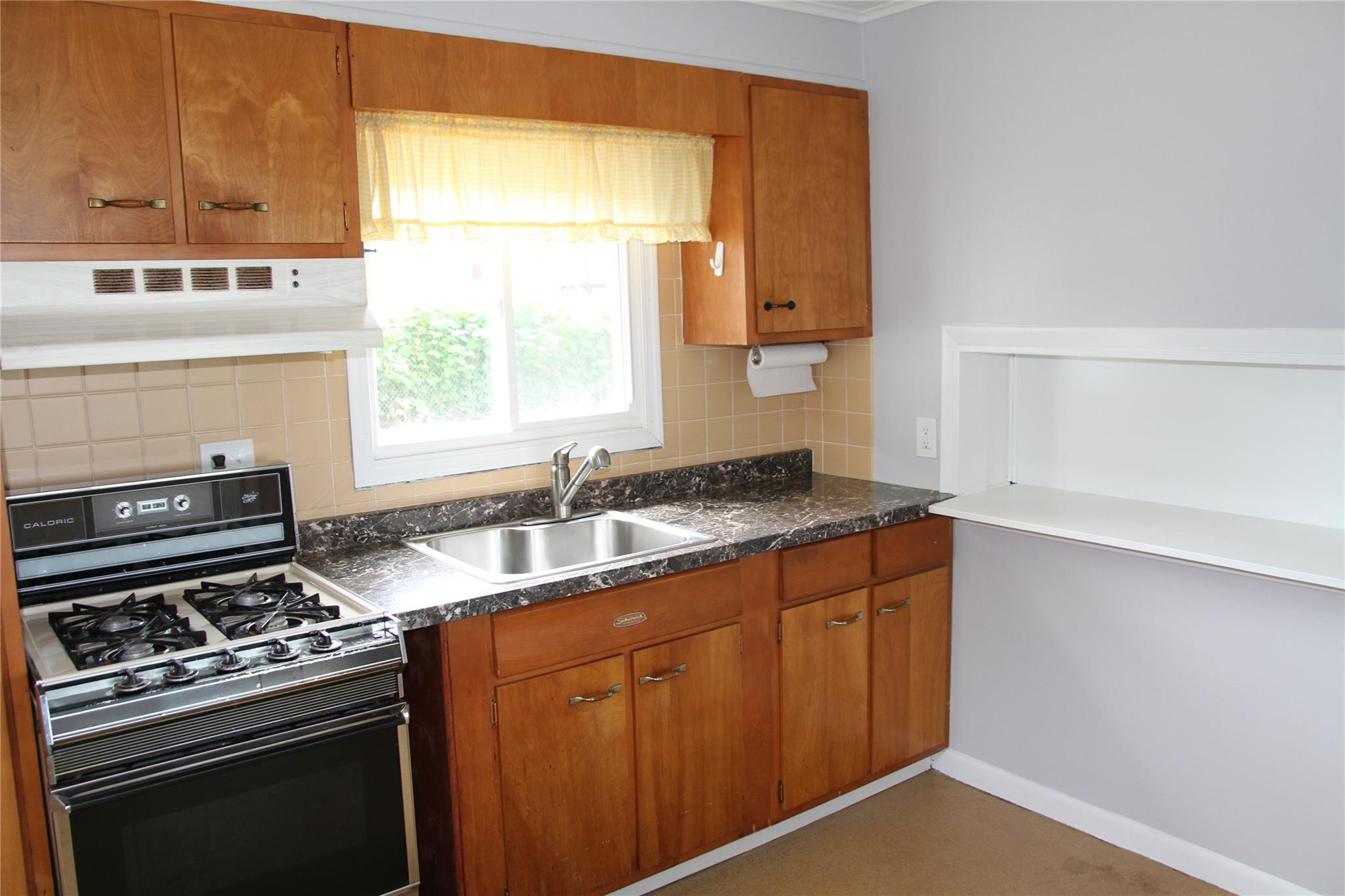 73 Barcelow Street, Port Jervis, New York image 8