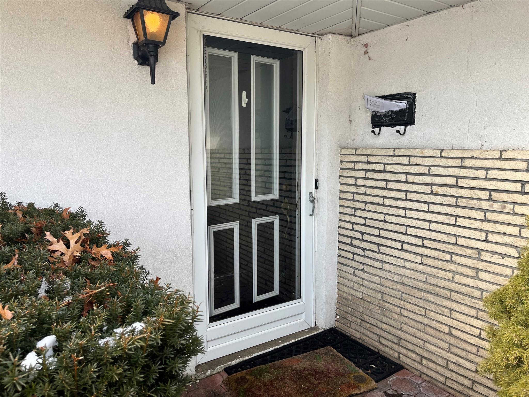 75 Ryder Avenue, North Babylon, New York image 2