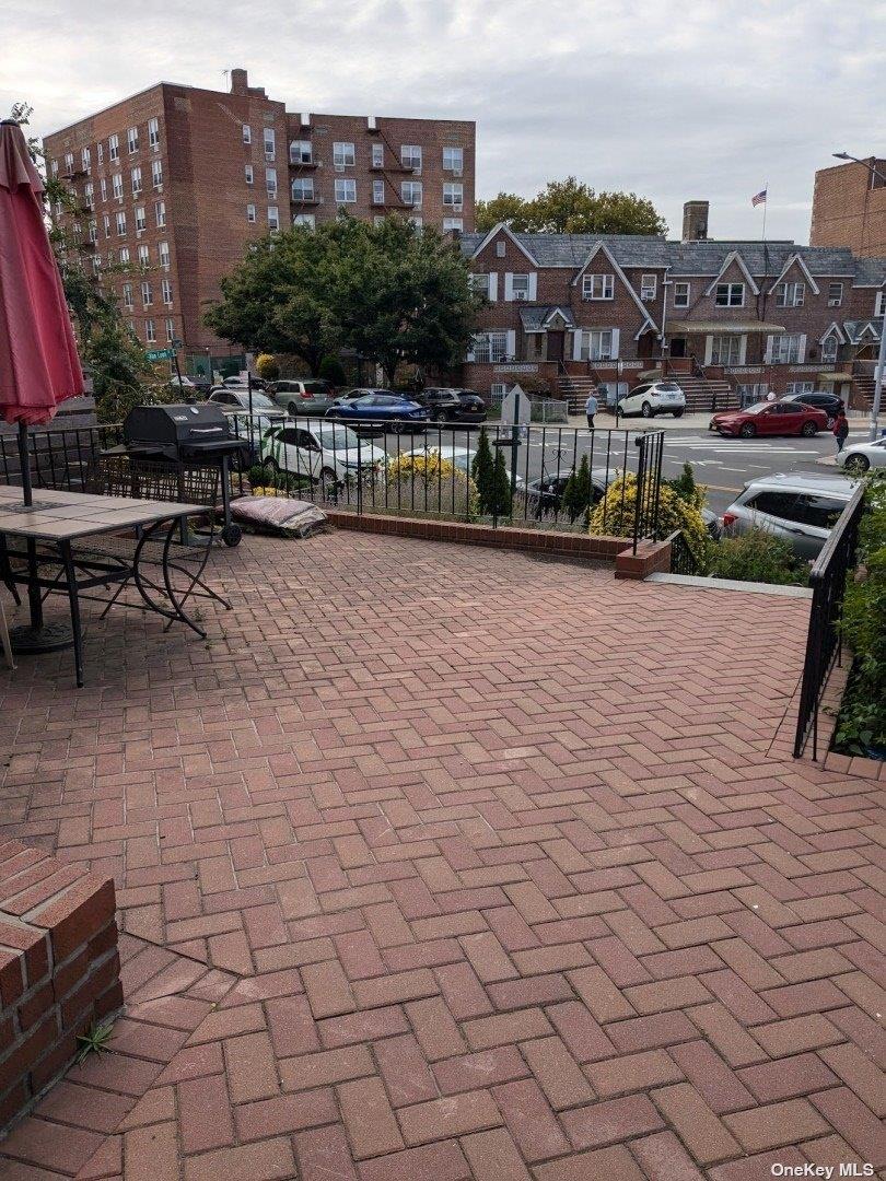 86-34 Grand Ave