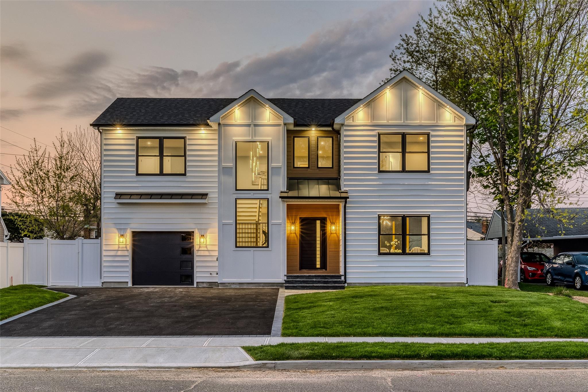 14 Fawn Lane, Westbury, New York image 1
