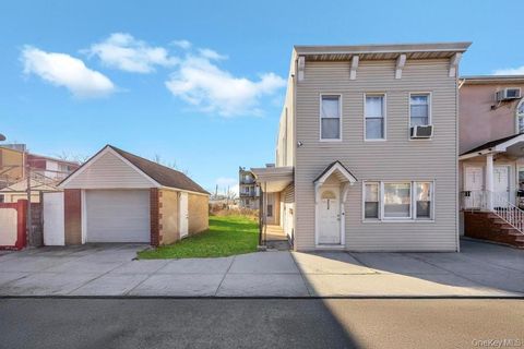 95-26 86th St Ozone Park NY 11416