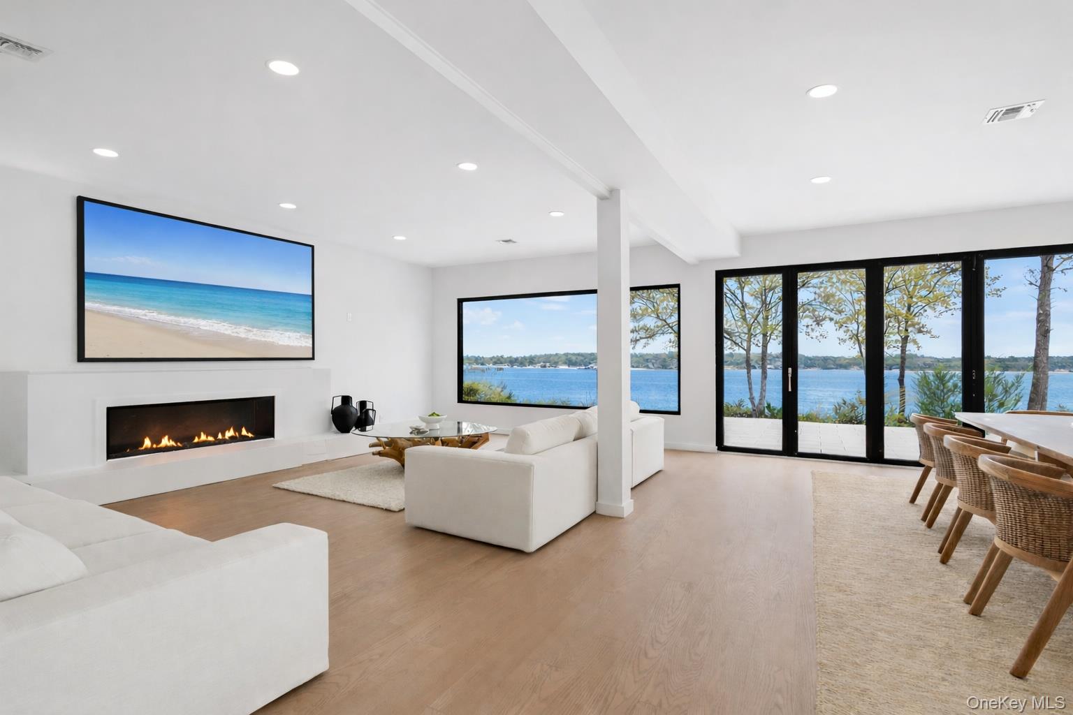 10 Bay View Drive