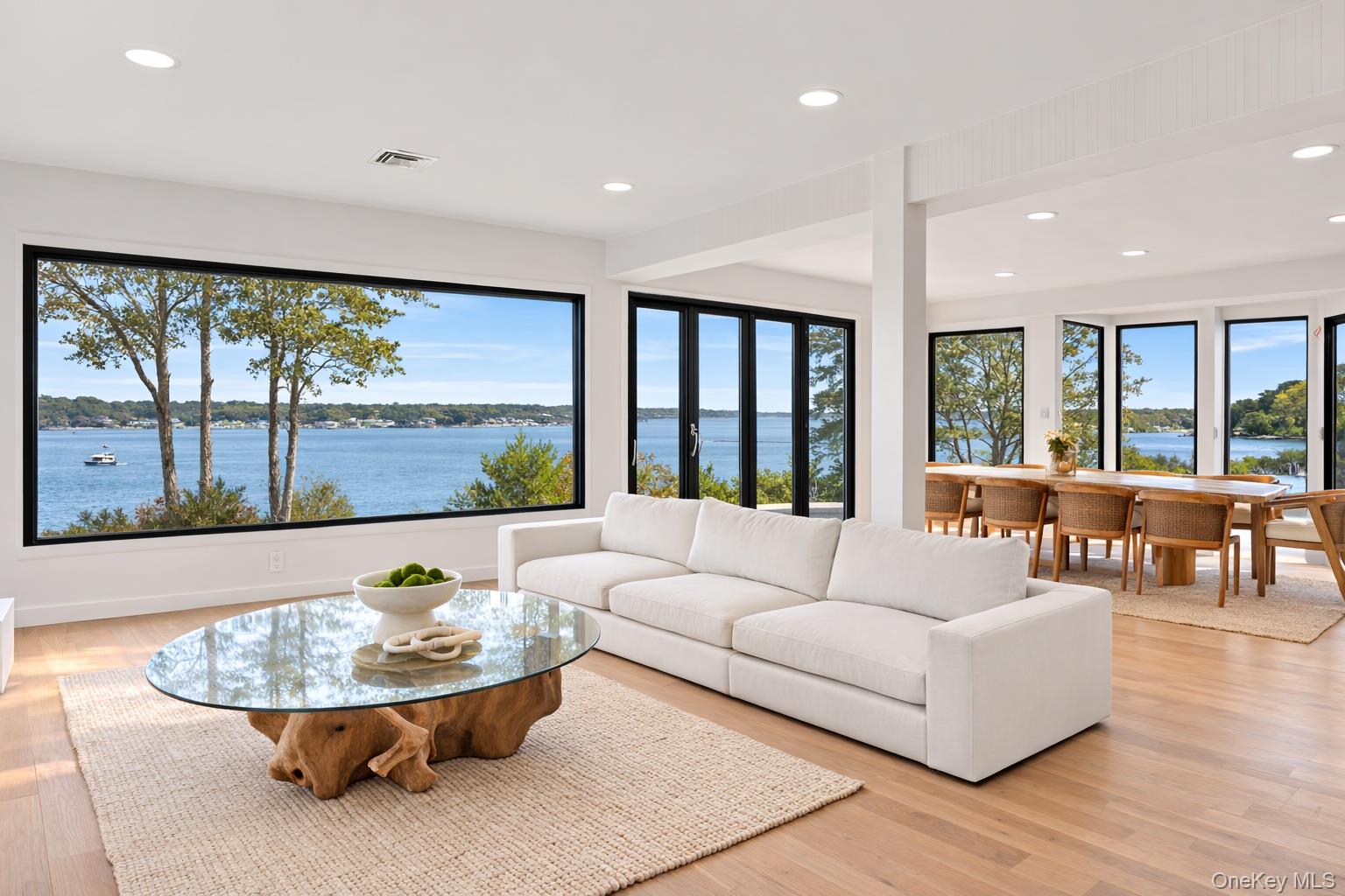 10 Bay View Drive
