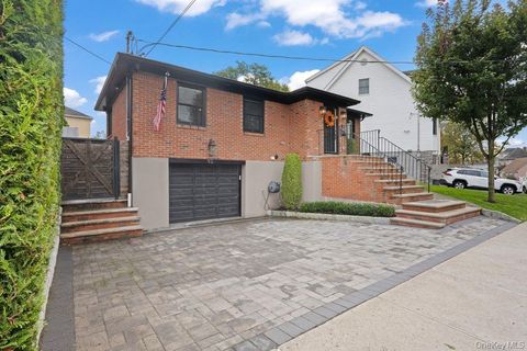 93 Beacon Avenue Staten Island NY 10306