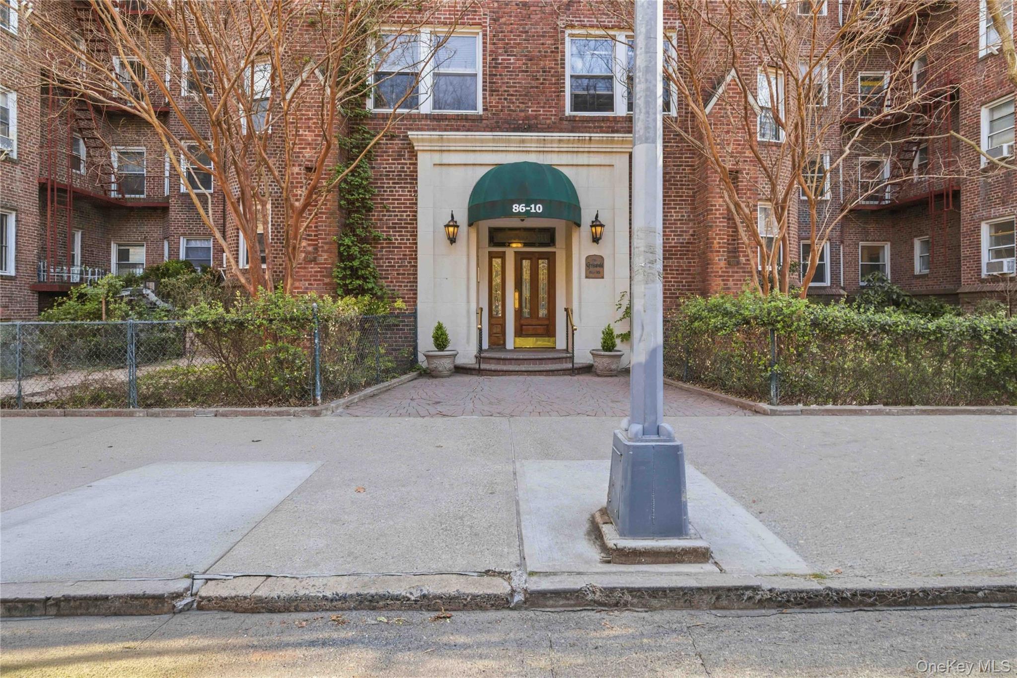 86-10 34th Avenue 522