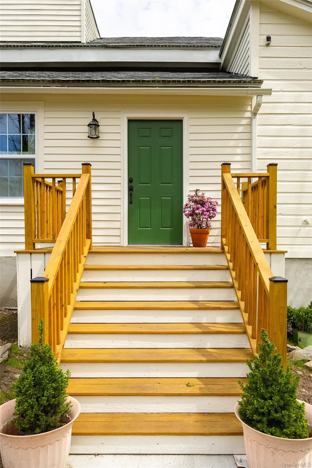 Photo of 692 County Route 2, Elizaville, NY 12571 (MLS # 986808)