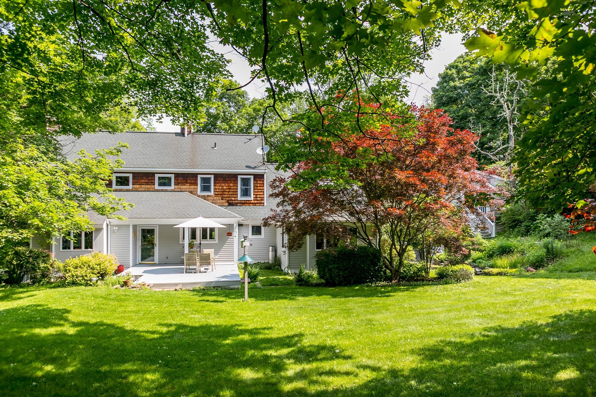 94 Old Albany Post Road