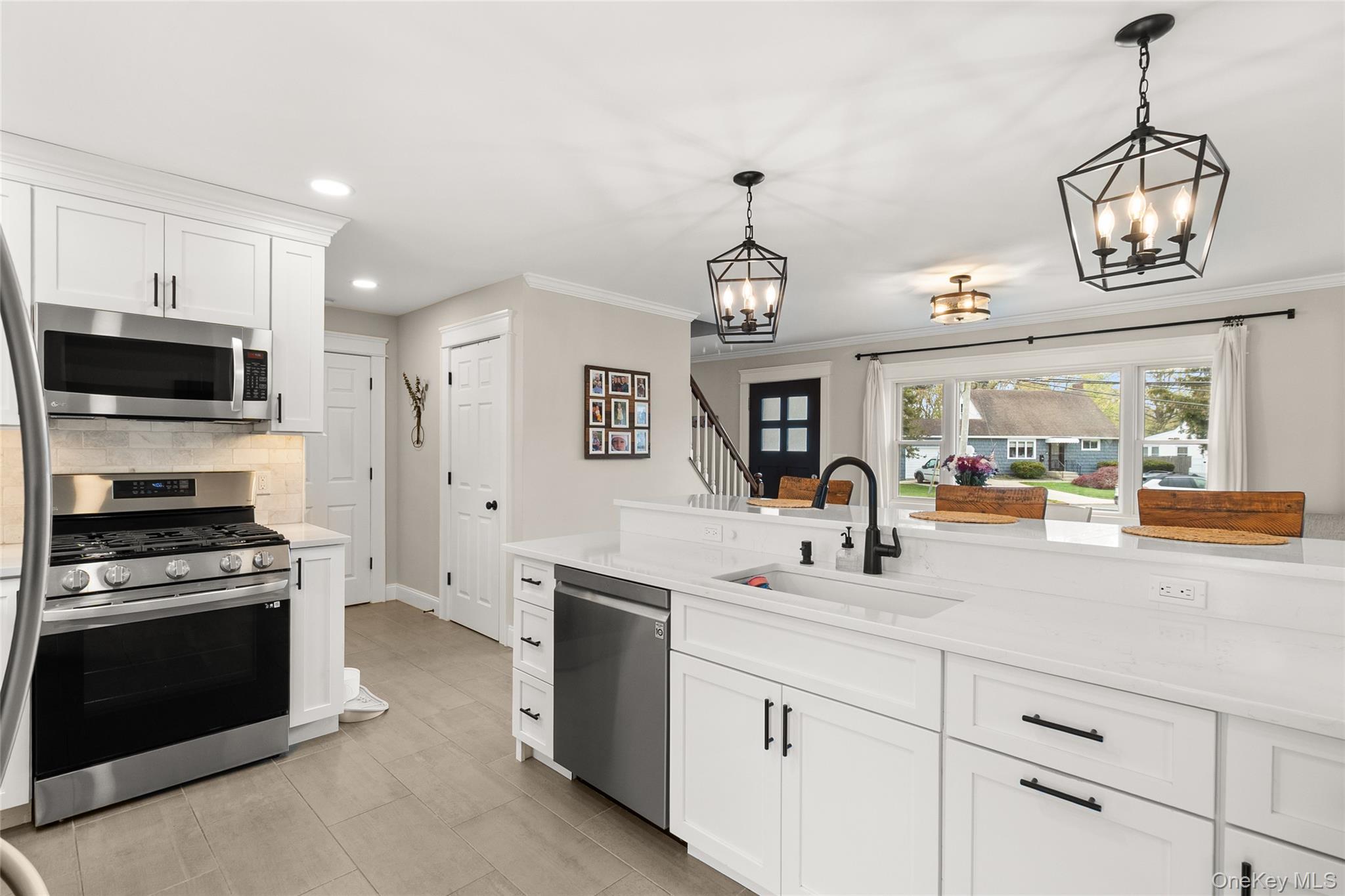 15 Adams Street E - Photo 4