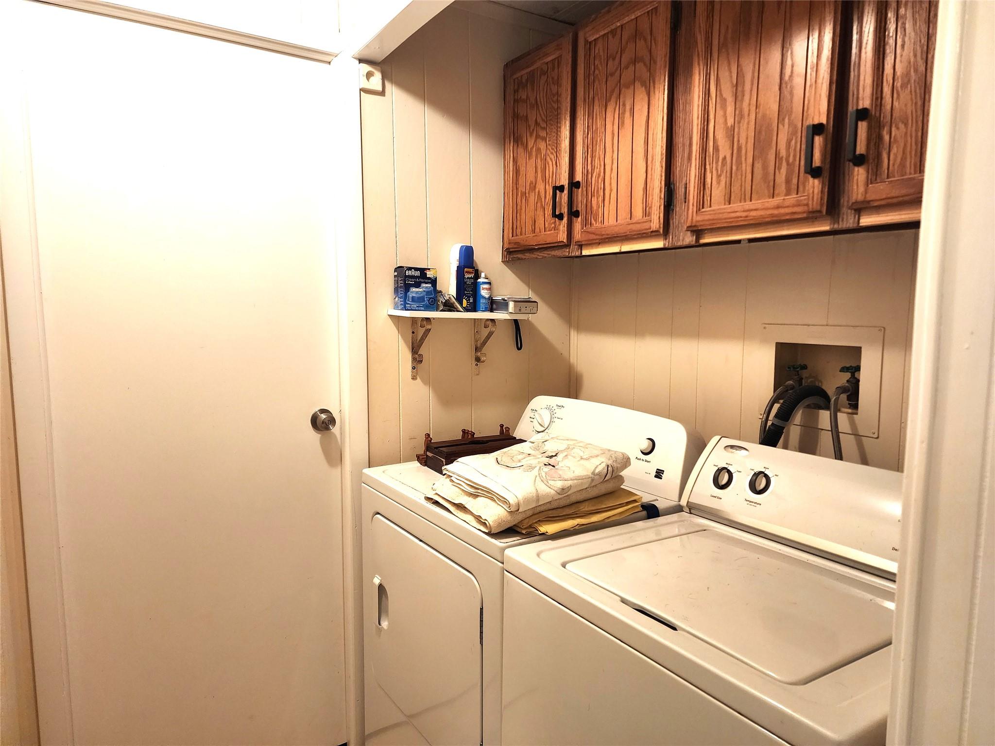 110 Village Circle, Manorville, New York image 14