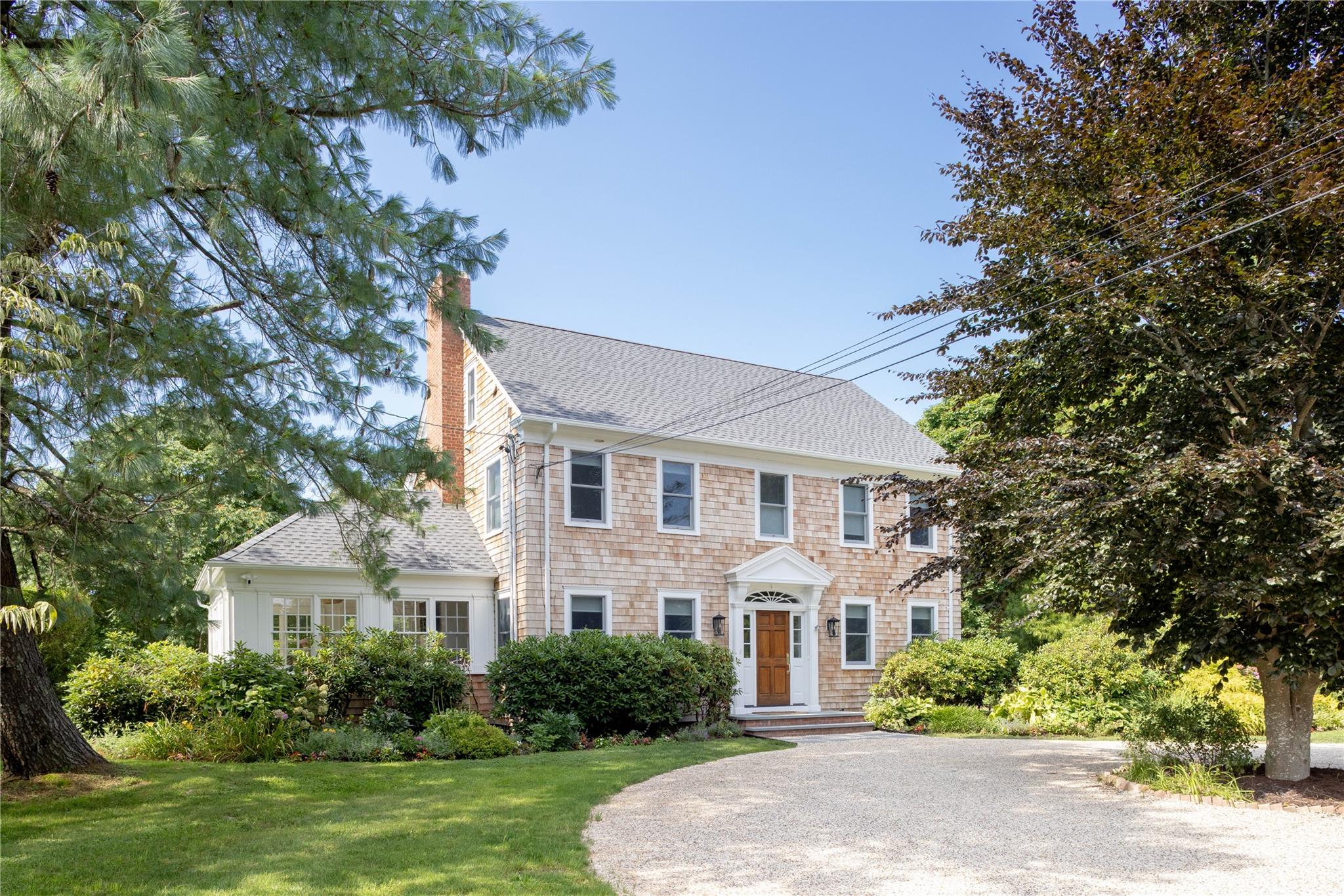 945 W New Suffolk Avenue, Mattituck, New York image 2