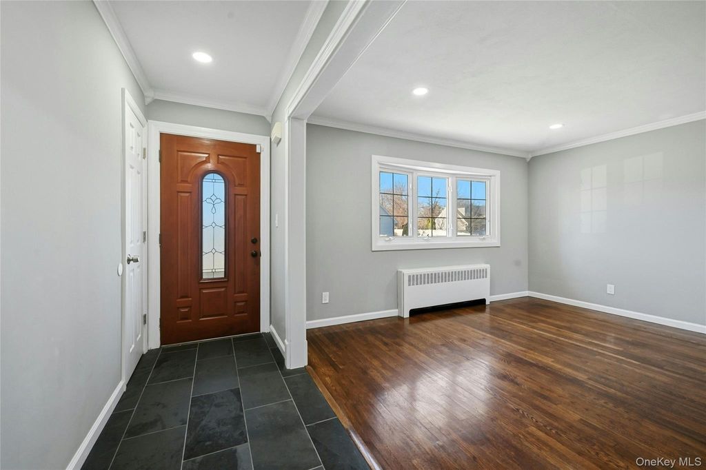 Photo of 123 S Fordham Road, Hicksville, NY 11801 (MLS # 944587)