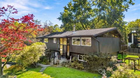 Photo for 16 Crossbar Road, Hastings-on-Hudson, NY 10706 (MLS # 1051632)
