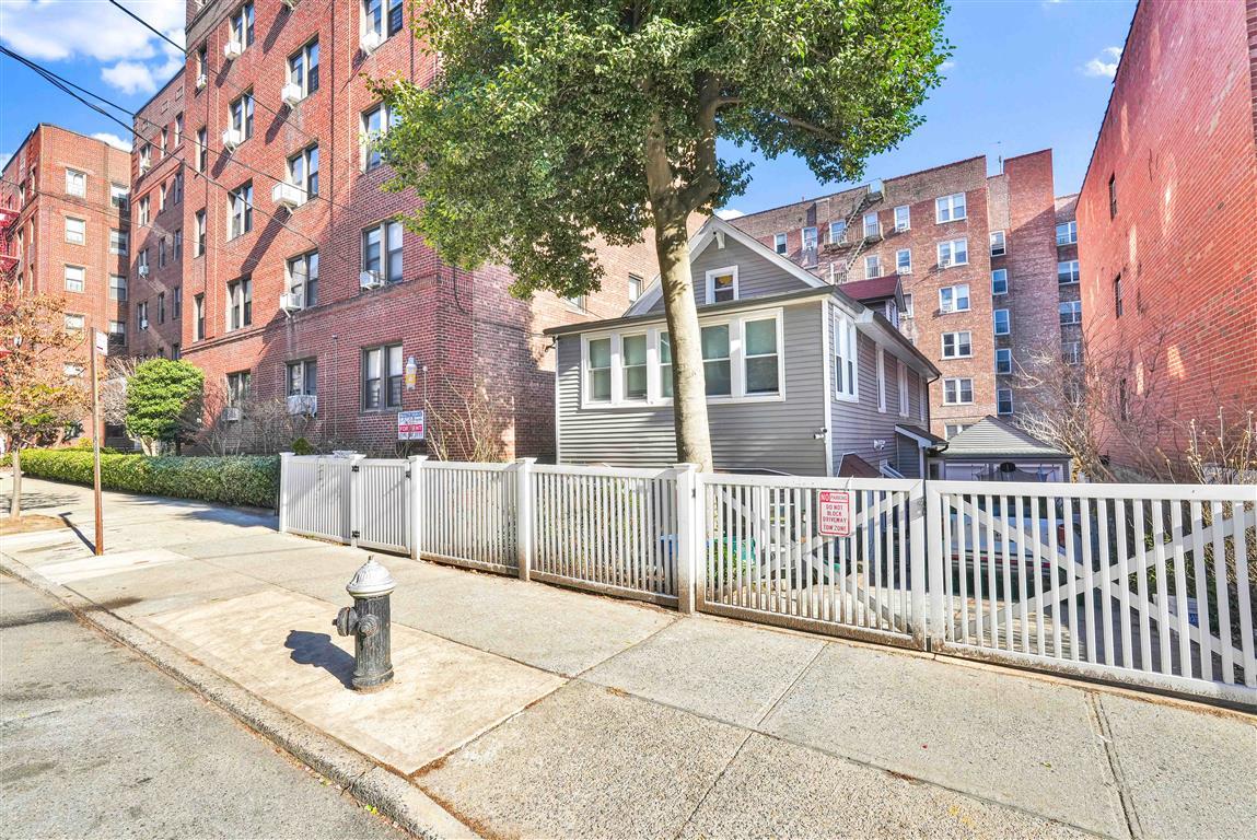 65-71 N Booth Street, Rego Park, New York image 20