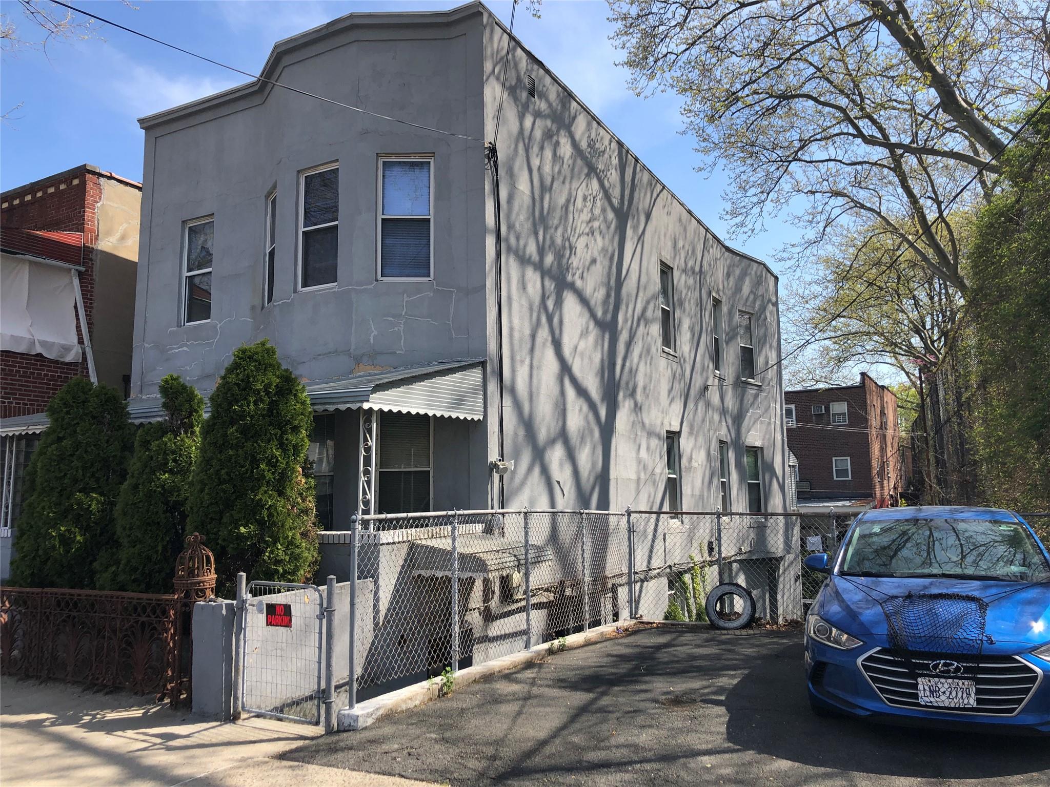 Property for Sale at Matthews Avenue, Bronx, New York - Bedrooms: 6 
Bathrooms: 3  - $979,000