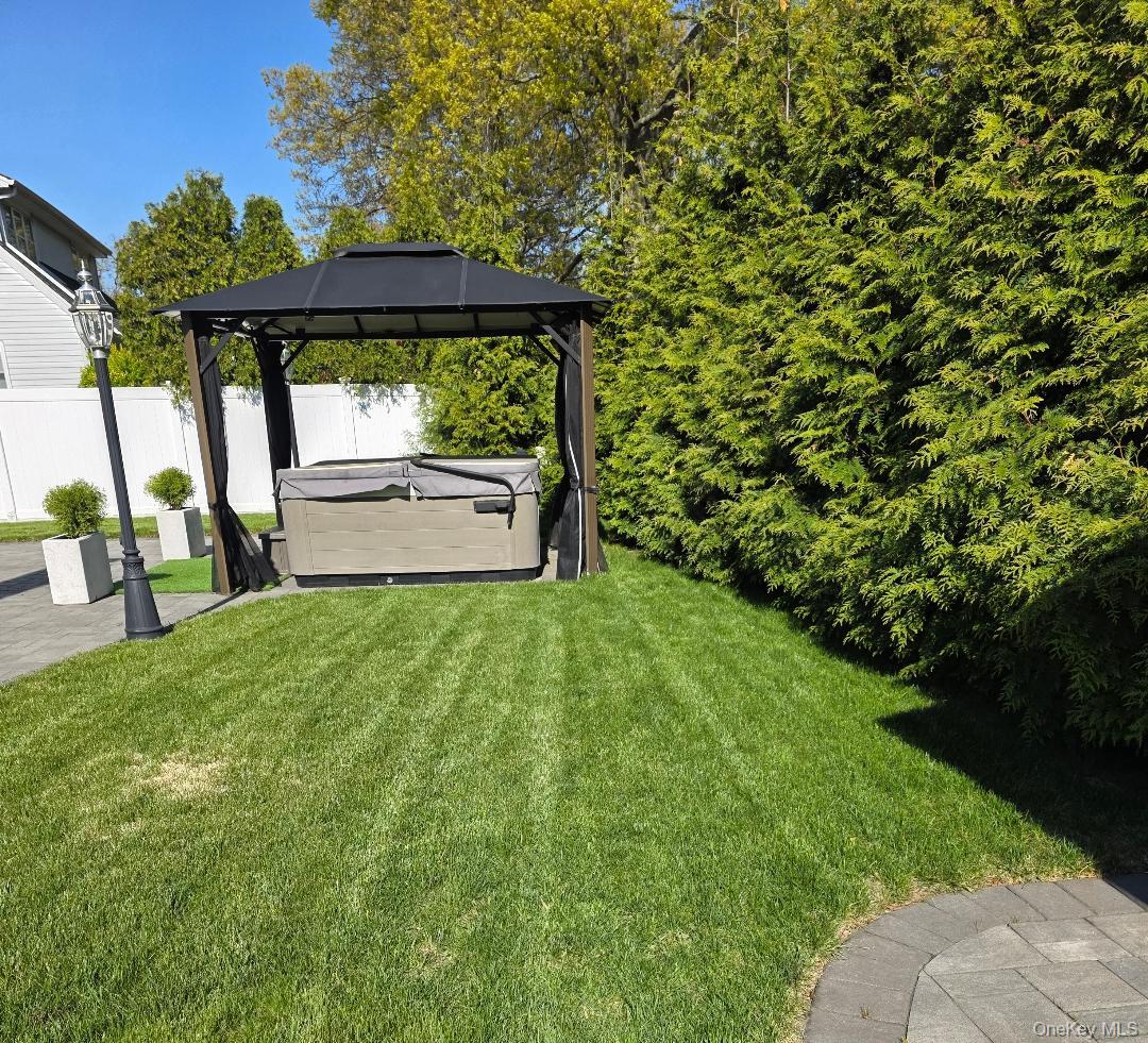 871 Pineneck Road