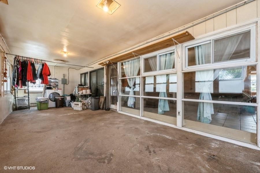 79 Greenbelt Lane, Levittown, New York image 12