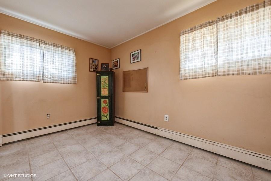 79 Greenbelt Lane, Levittown, New York image 8