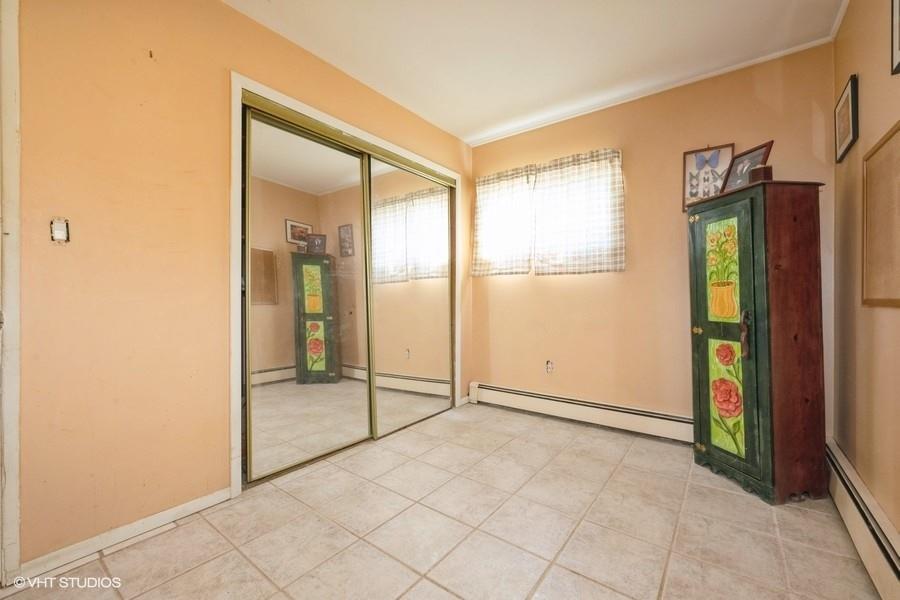 79 Greenbelt Lane, Levittown, New York image 9