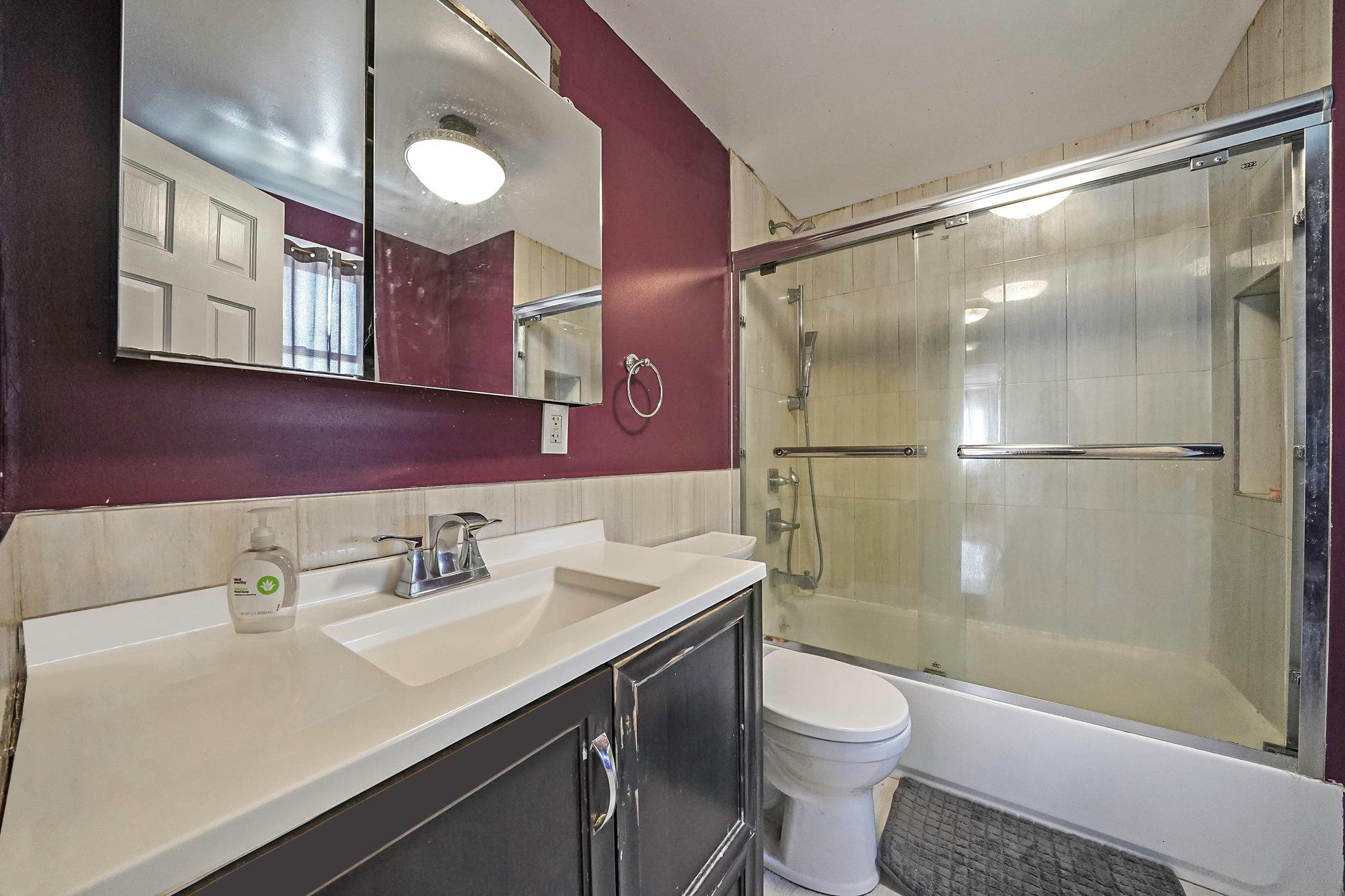695 Koelbel Court, Baldwin, New York image 27
