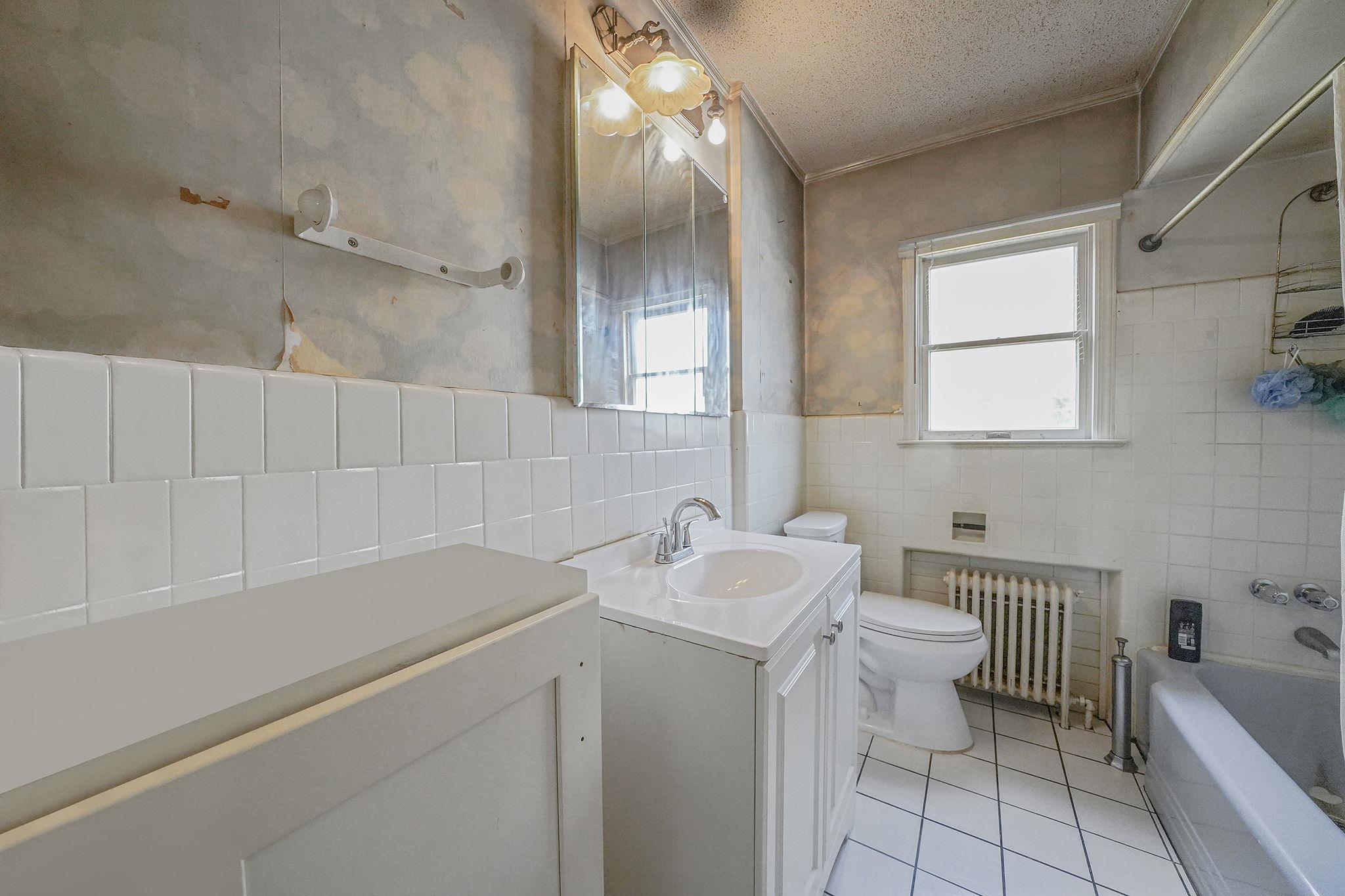 695 Koelbel Court, Baldwin, New York image 25