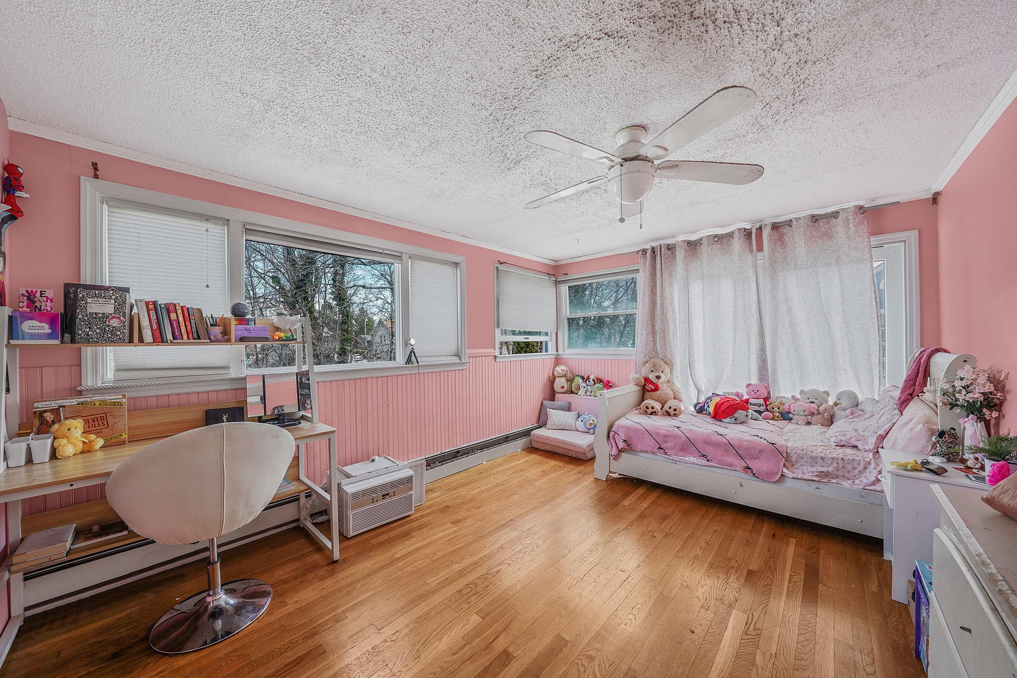 695 Koelbel Court, Baldwin, New York image 31