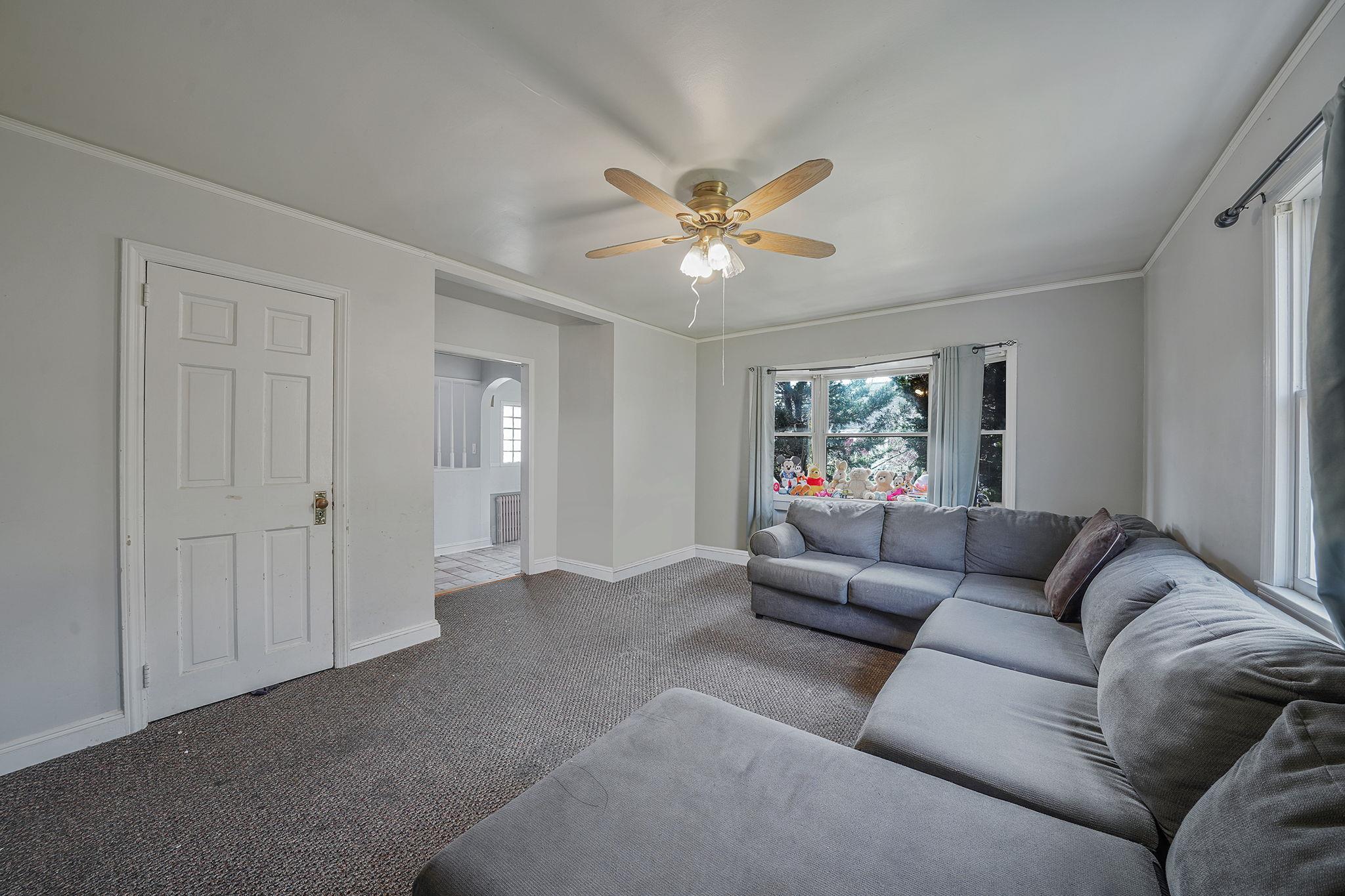695 Koelbel Court, Baldwin, New York image 17