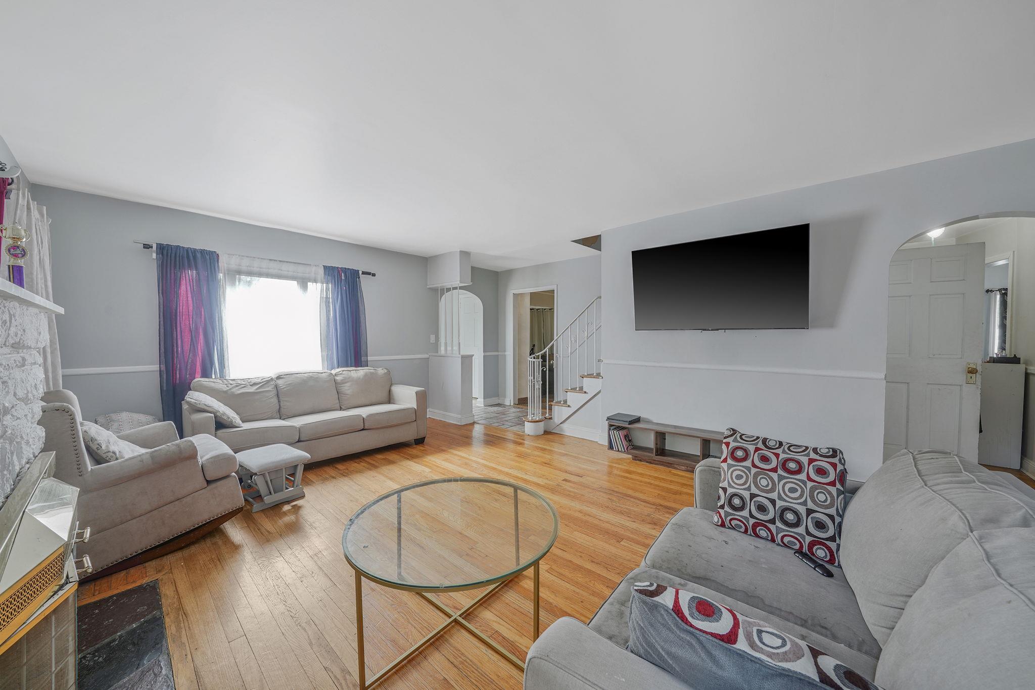 695 Koelbel Court, Baldwin, New York image 13