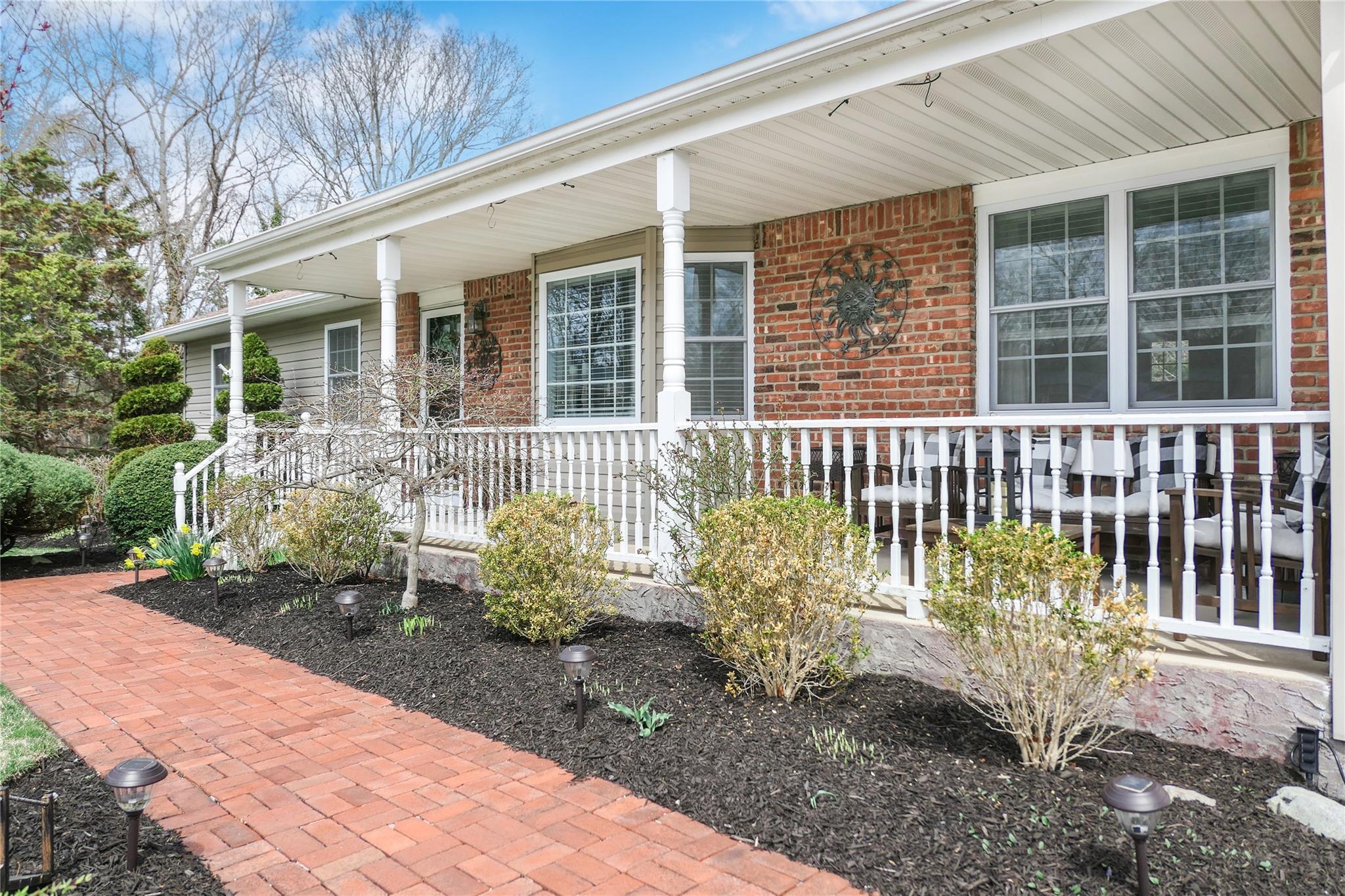 9 W Woodside Court, Patchogue, New York image 4