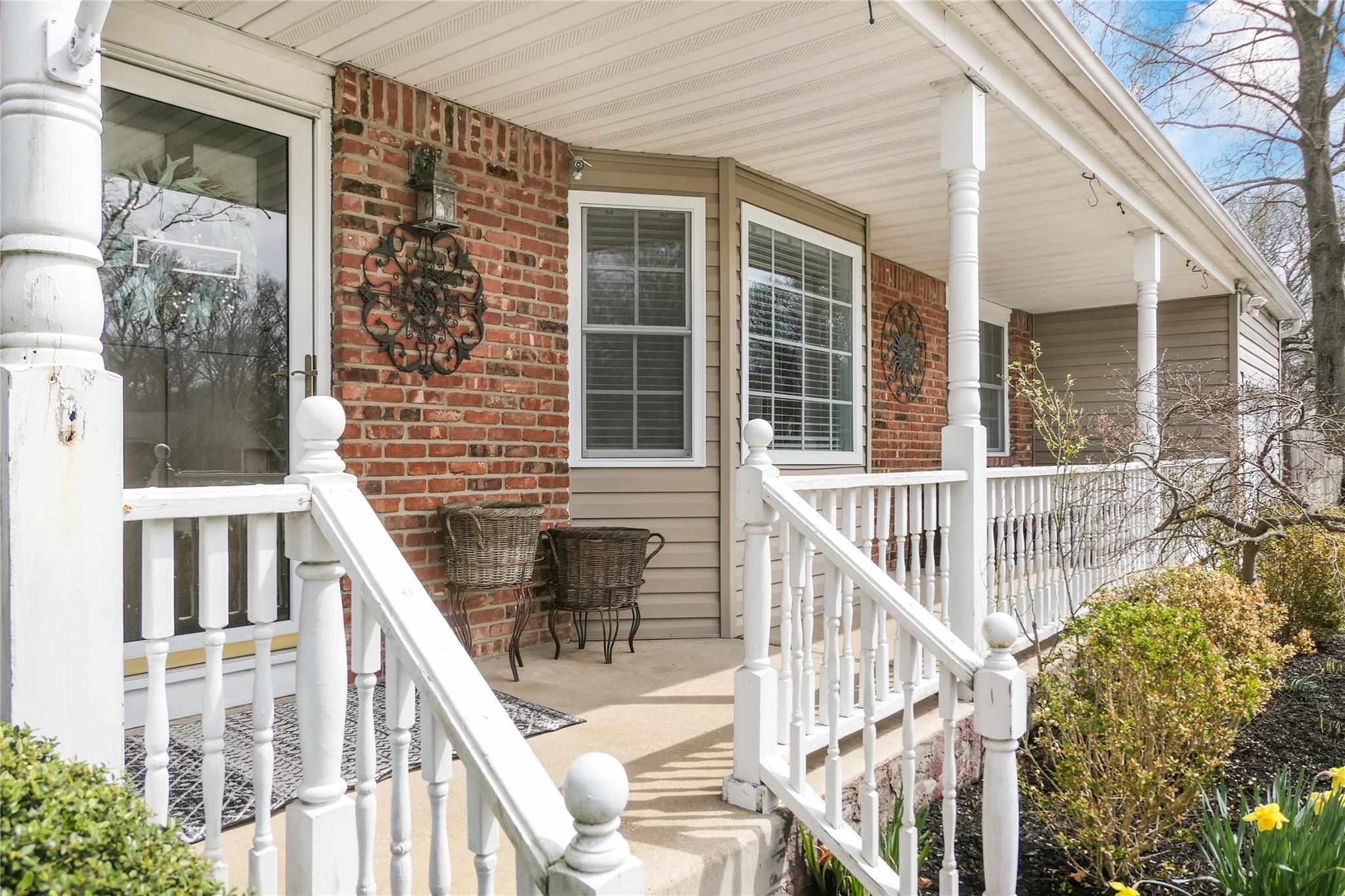 9 W Woodside Court, Patchogue, New York image 5