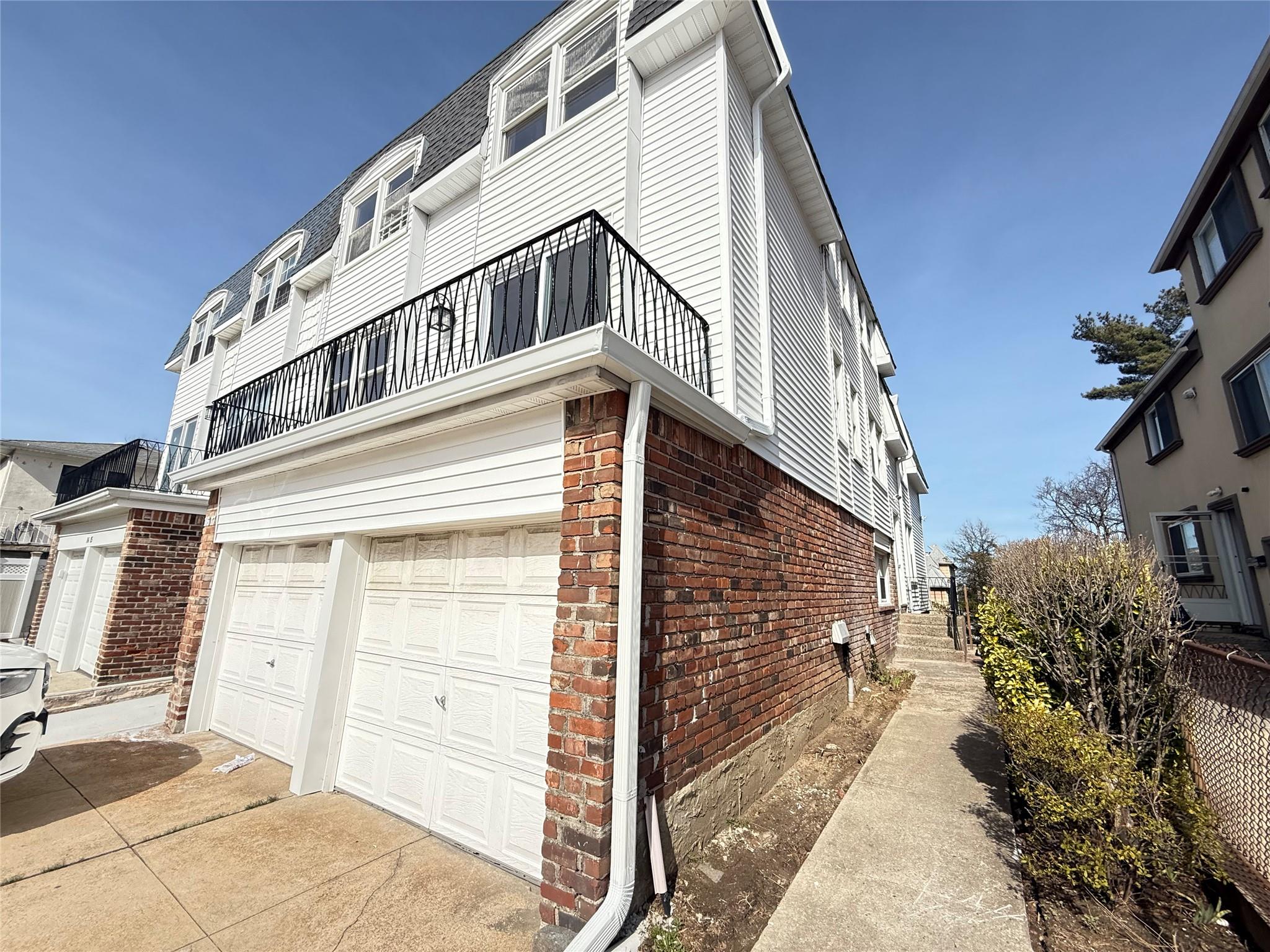 Property for Sale at Bell Boulevard, Bayside, Queens, NY - Bedrooms: 7 
Bathrooms: 5  - $1,779,000