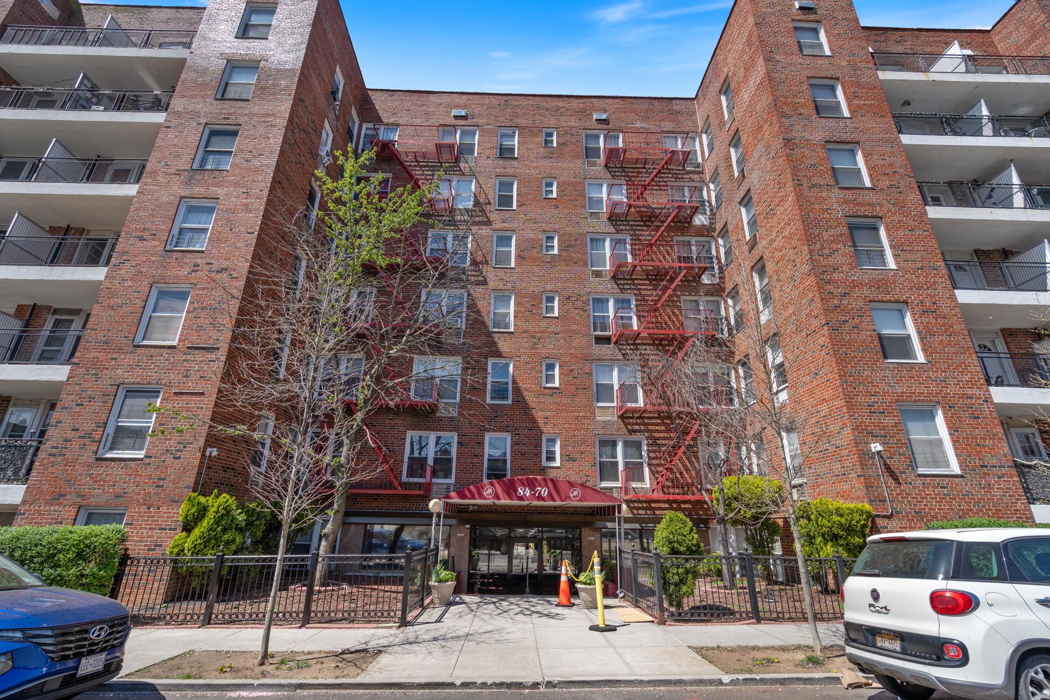 84-70 129th Street St #4W, Kew Gardens, New York image 2