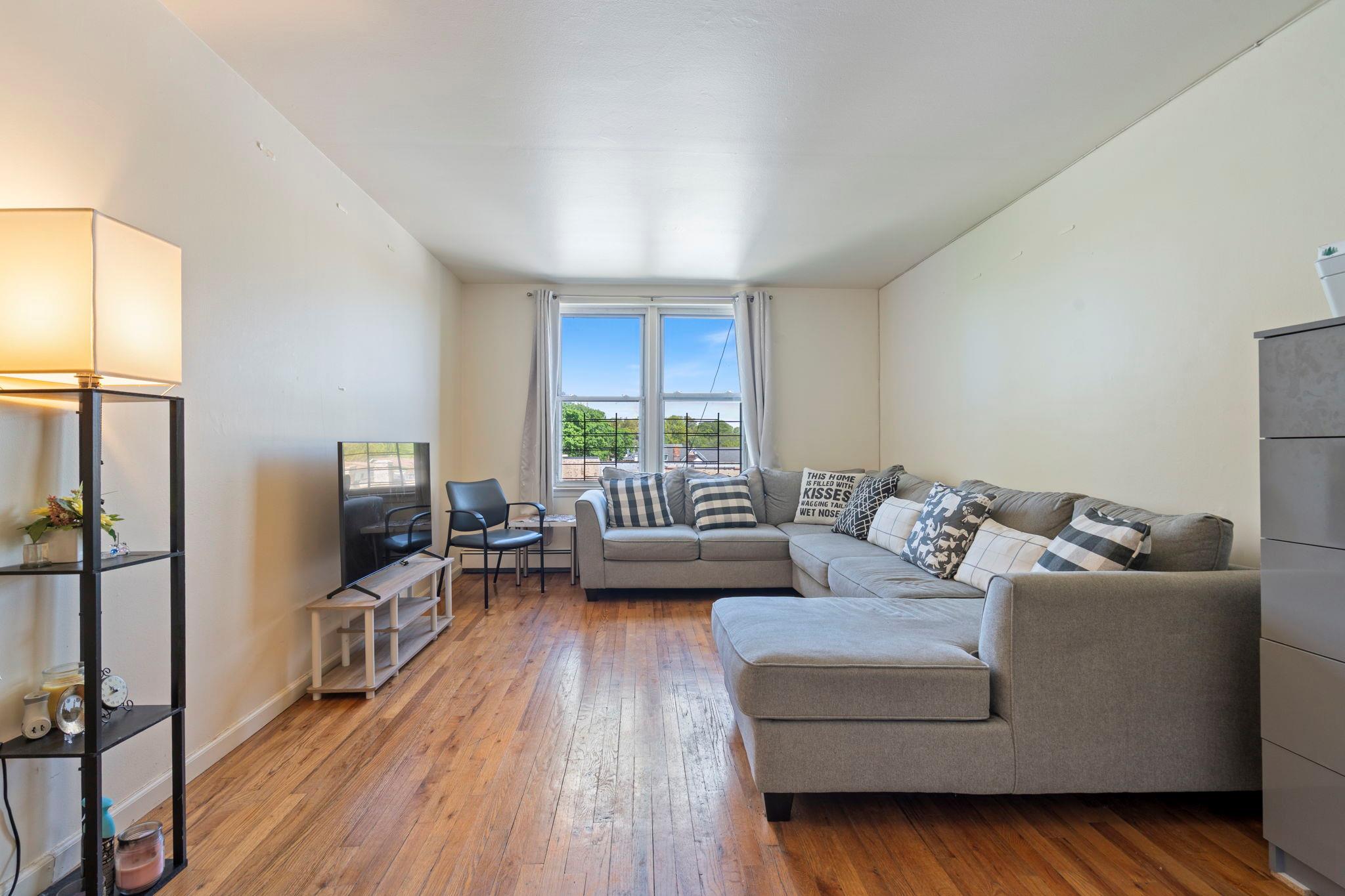 84-70 129th Street St #4W, Kew Gardens, New York image 3