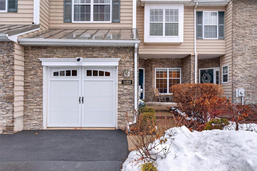 Photo of 1123 Cold Spring Road, Fishkill, NY 12524 (MLS # 961725)