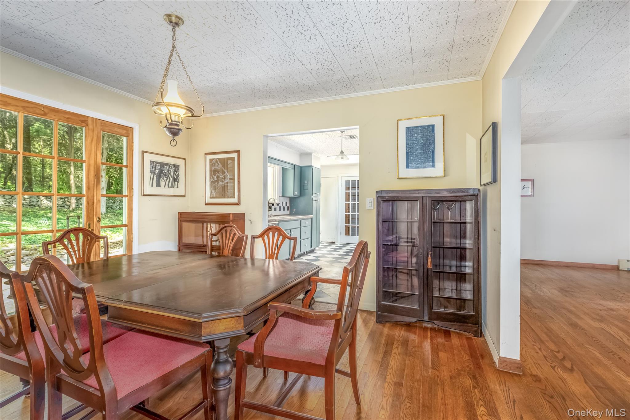 Ulster Park, New York 12487, United States, 3 Bedrooms Bedrooms, ,2 BathroomsBathrooms,Residential,Active,192327