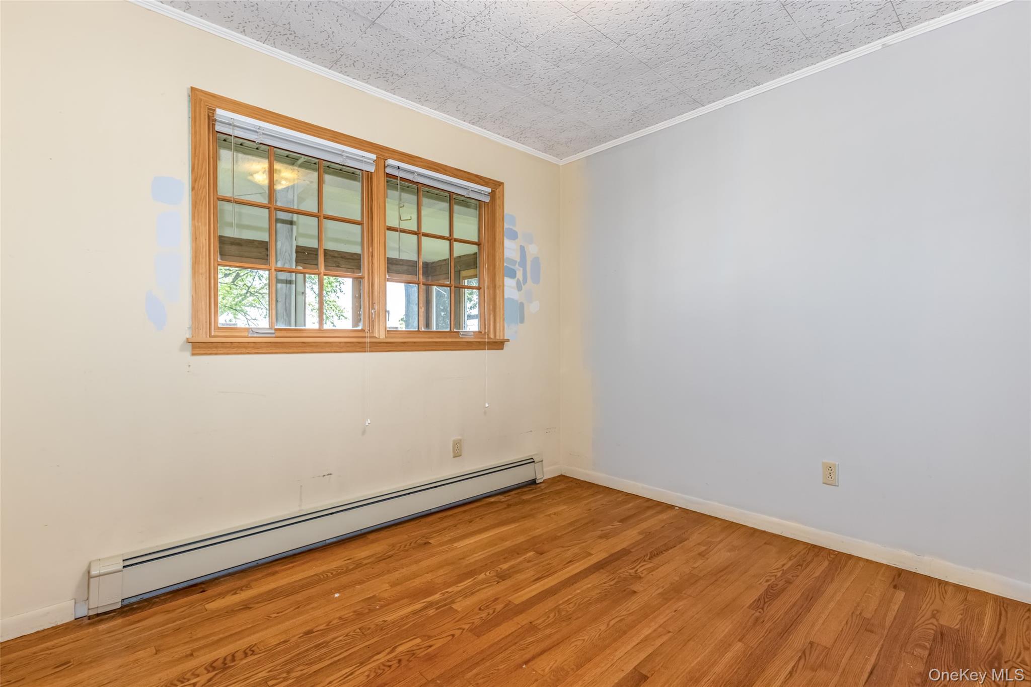 Ulster Park, New York 12487, United States, 3 Bedrooms Bedrooms, ,2 BathroomsBathrooms,Residential,Active,192327