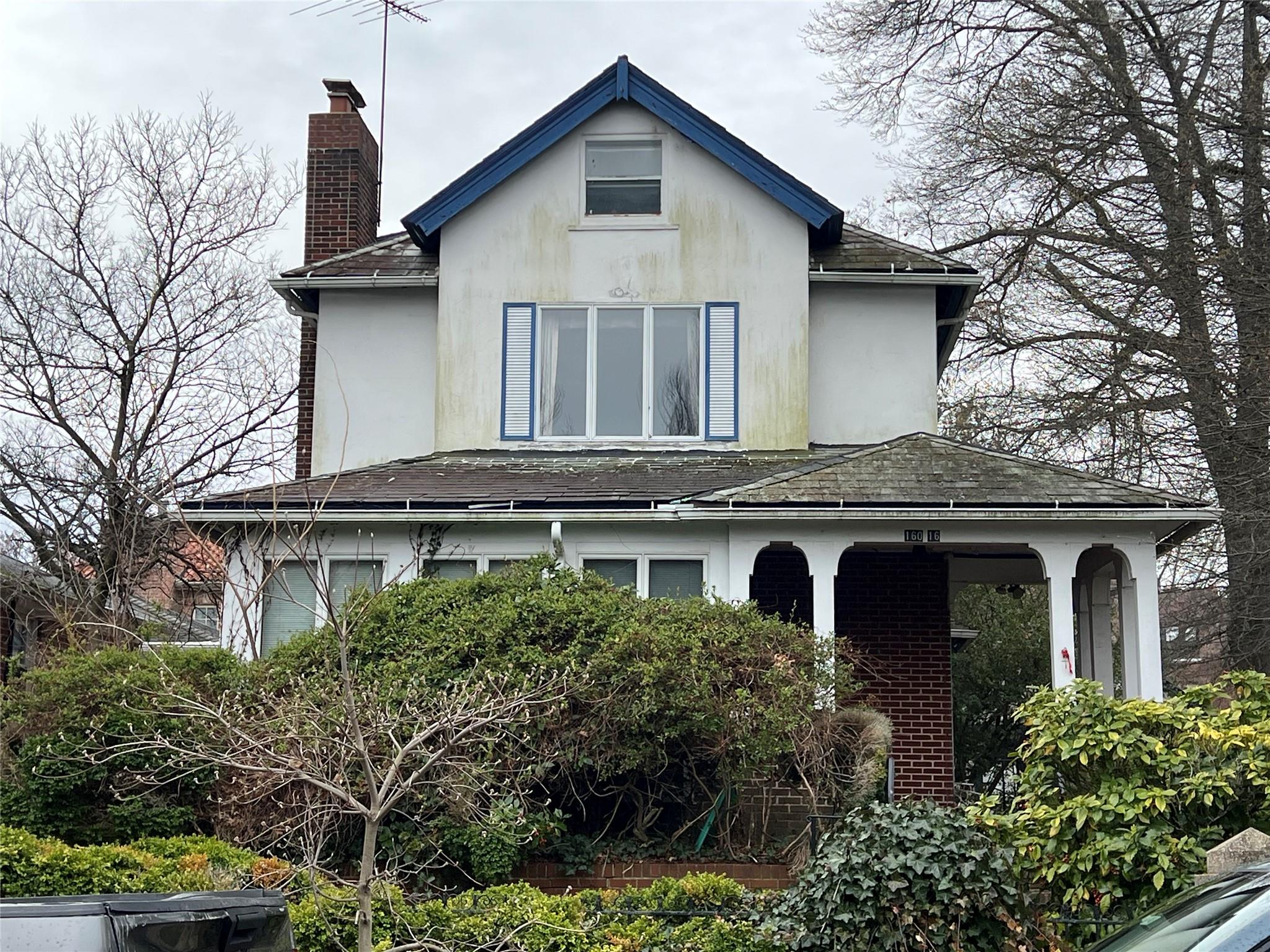 Property for Sale at N Riverside Drive, Beechhurst, Queens, NY - Bedrooms: 4 
Bathrooms: 4 
Rooms: 8  - $1,495,000