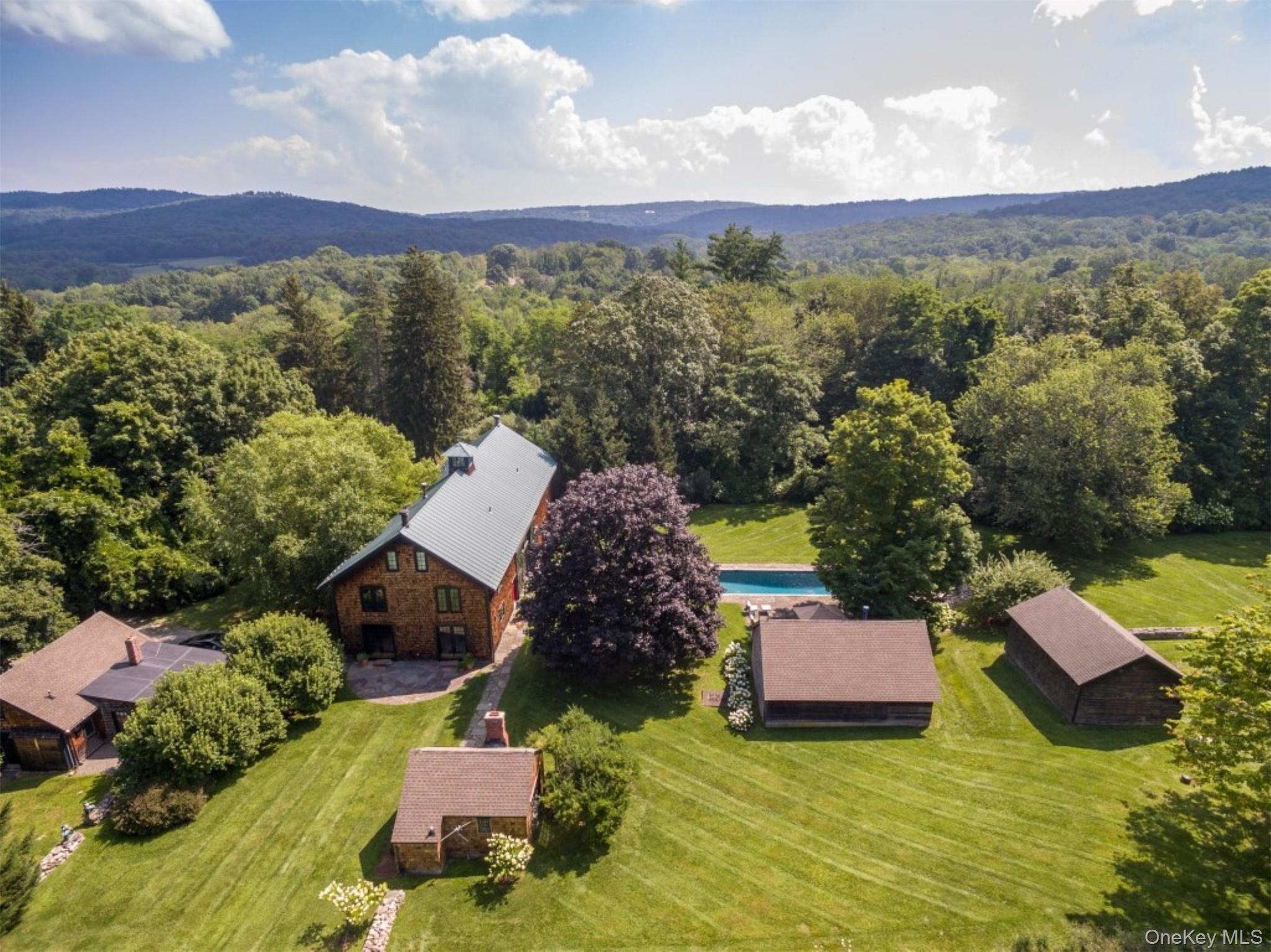 Millbrook, New York 12545, United States, 6 Bedrooms Bedrooms, ,6 BathroomsBathrooms,Residential,Active,239750