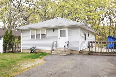 9 Claremont Drive, Mastic Beach, NY 11951 - MLS#: 859123