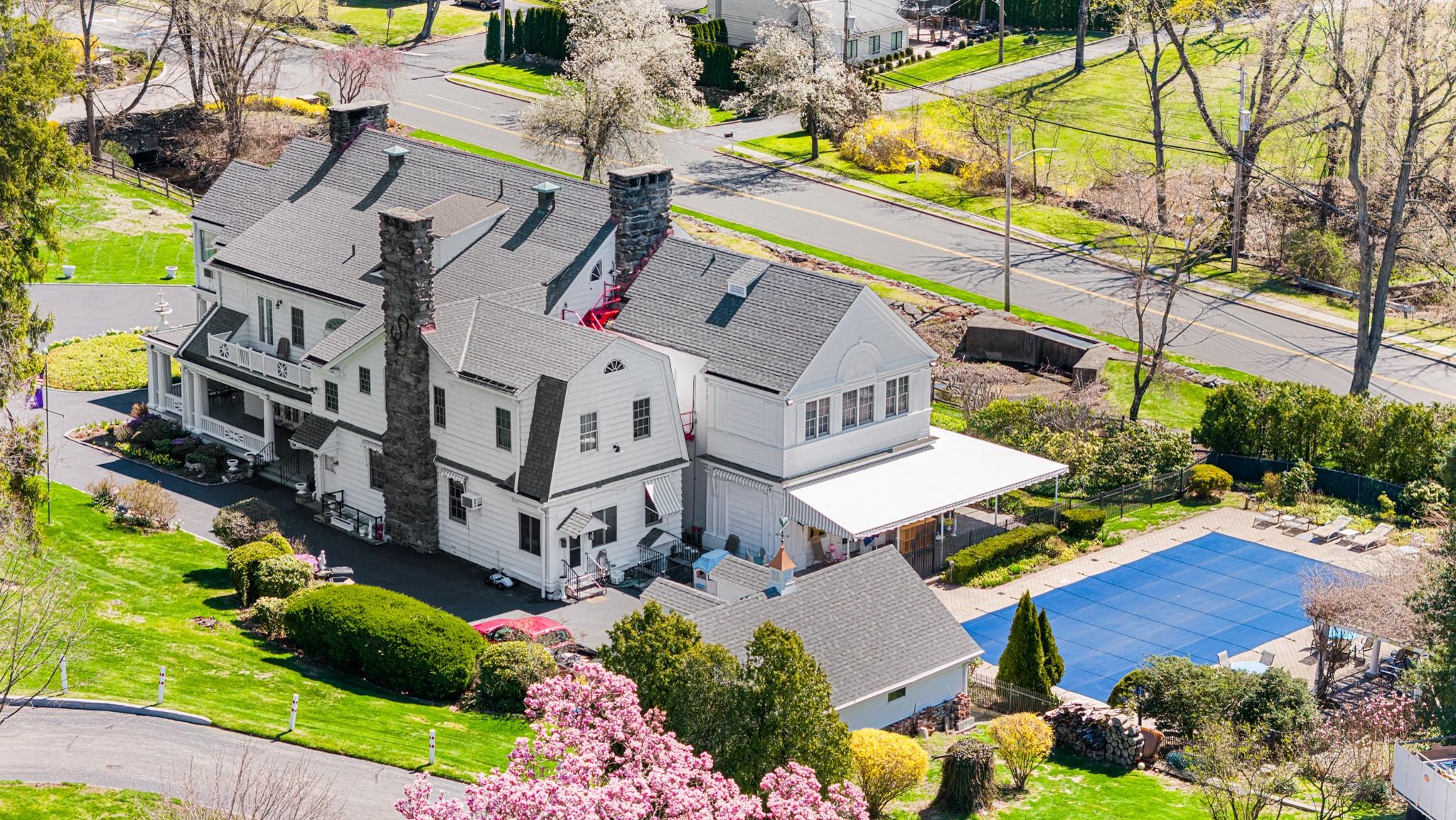 61 Brook Hills Circle, White Plains, New York image 25